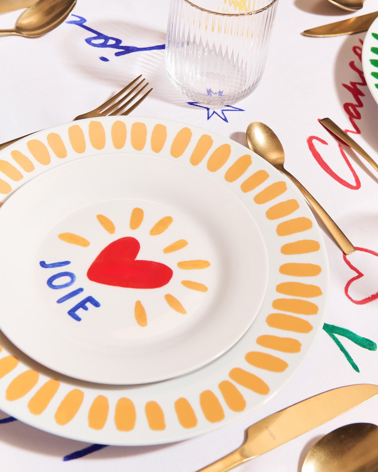 The porcelain joy plate EMOI EMOI White