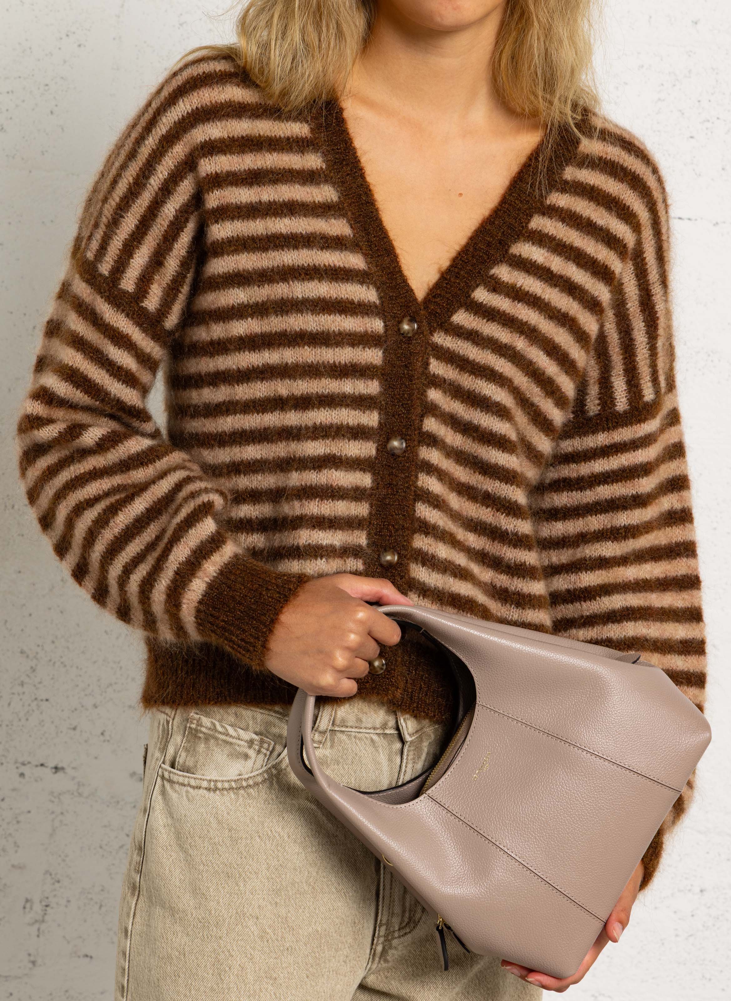 Umhängetasche aus genarbtem Leder LE TANNEUR Beige