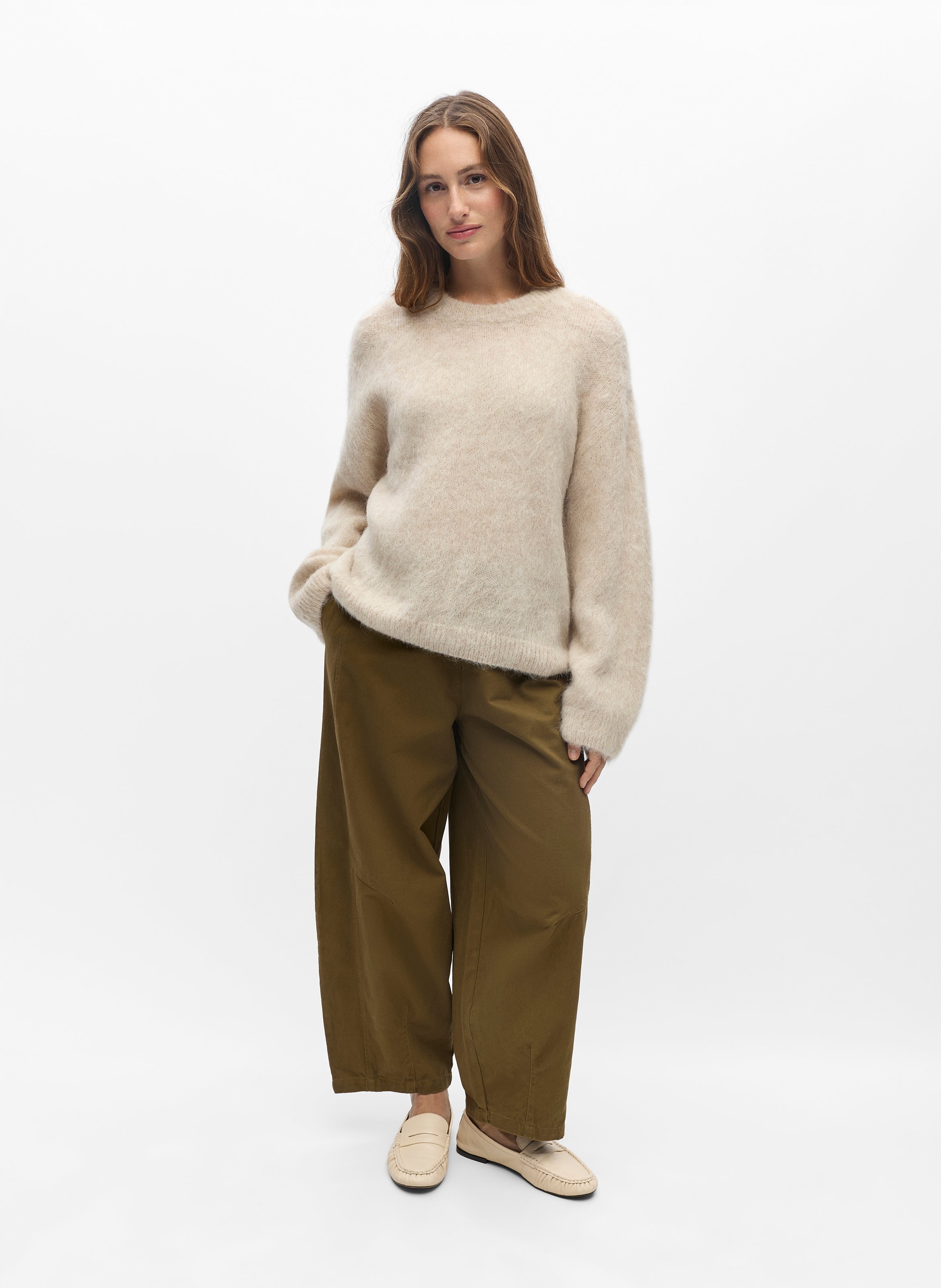 Weiter Rundhalspullover aus Wollmix OBJECT Beige