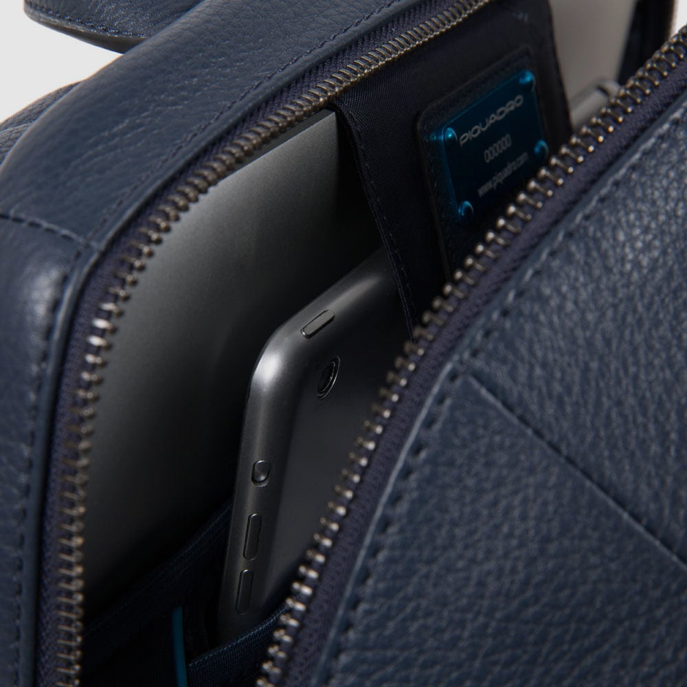 Small backpack PIQUADRO Black