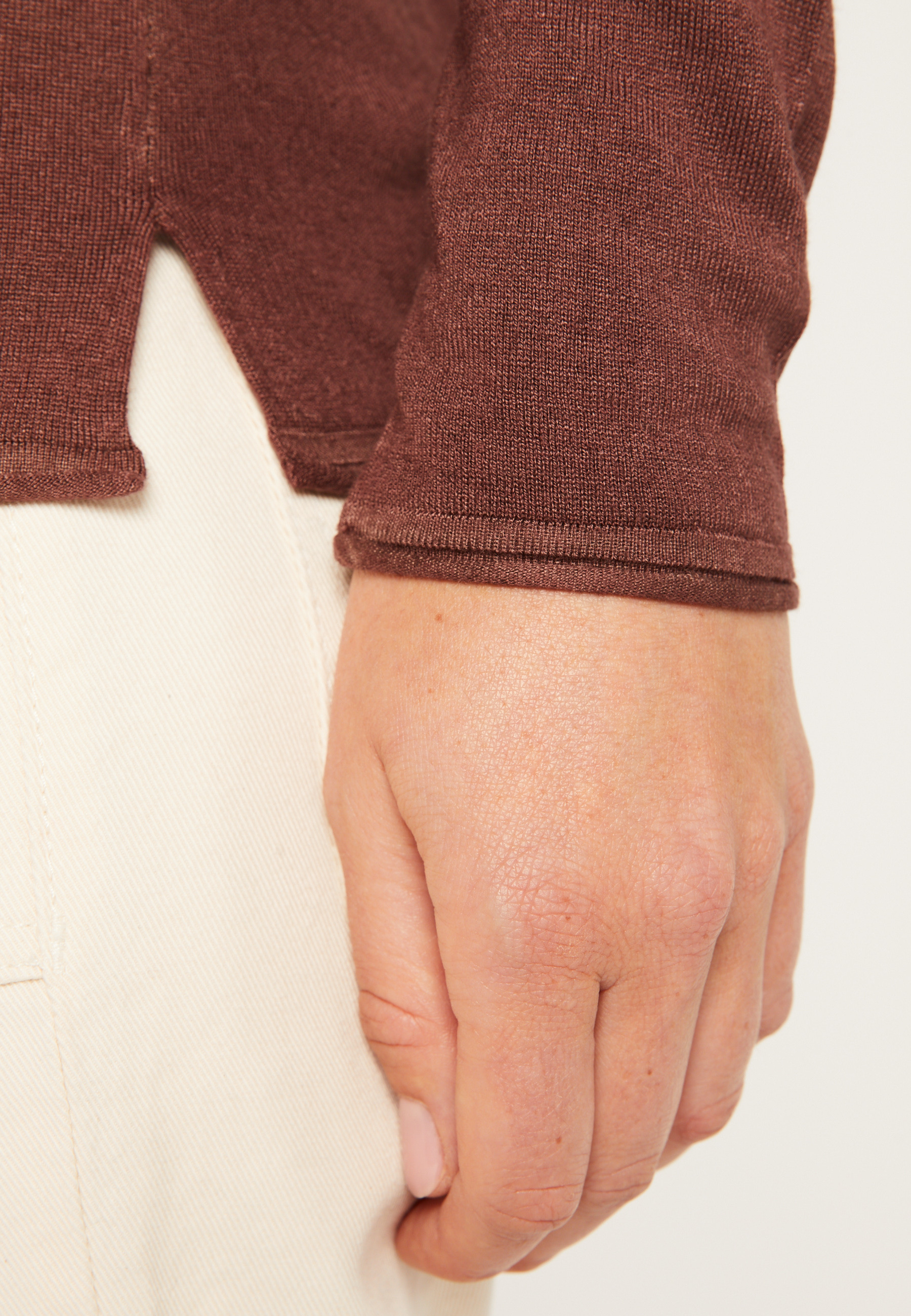 V-neck T-shirt in bamboo cashmere fiber MAISON MONTAGUT Brown