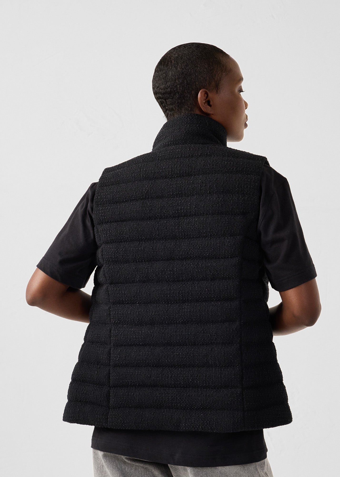 Salla sleeveless puffer jacket JOTT Black