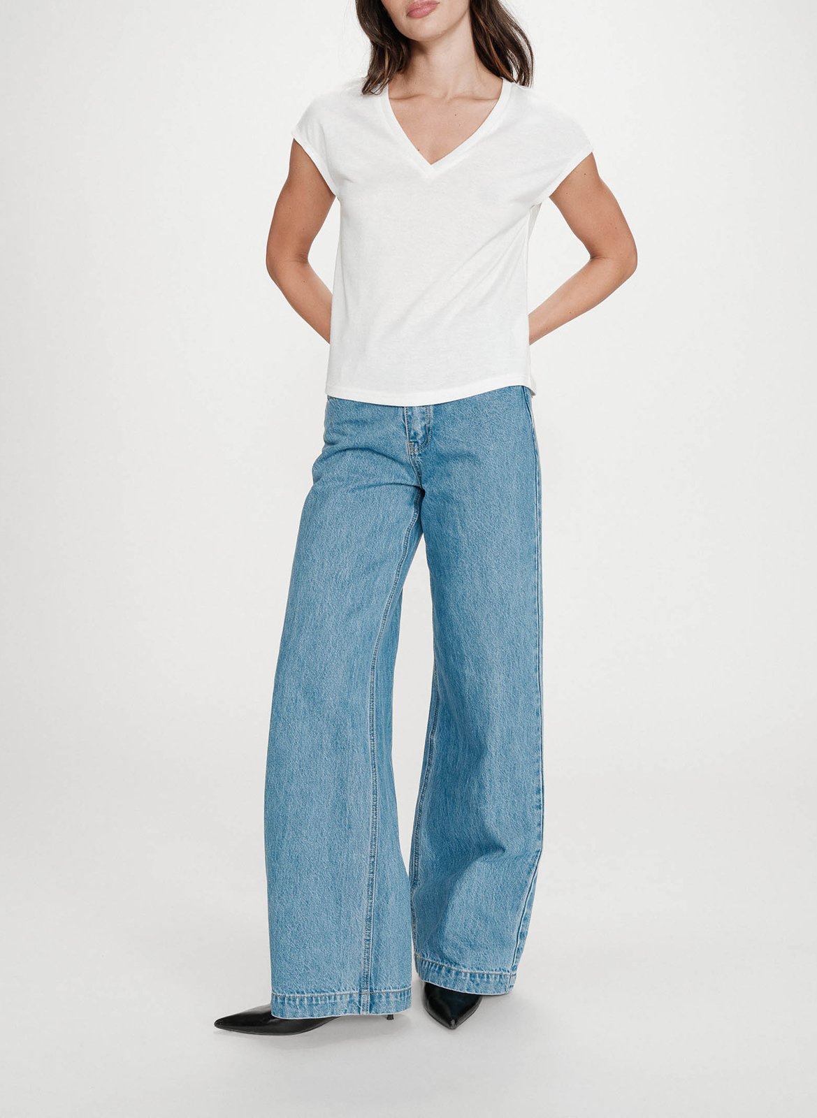 Crepe V-neck top GRACE ET MILA Beige