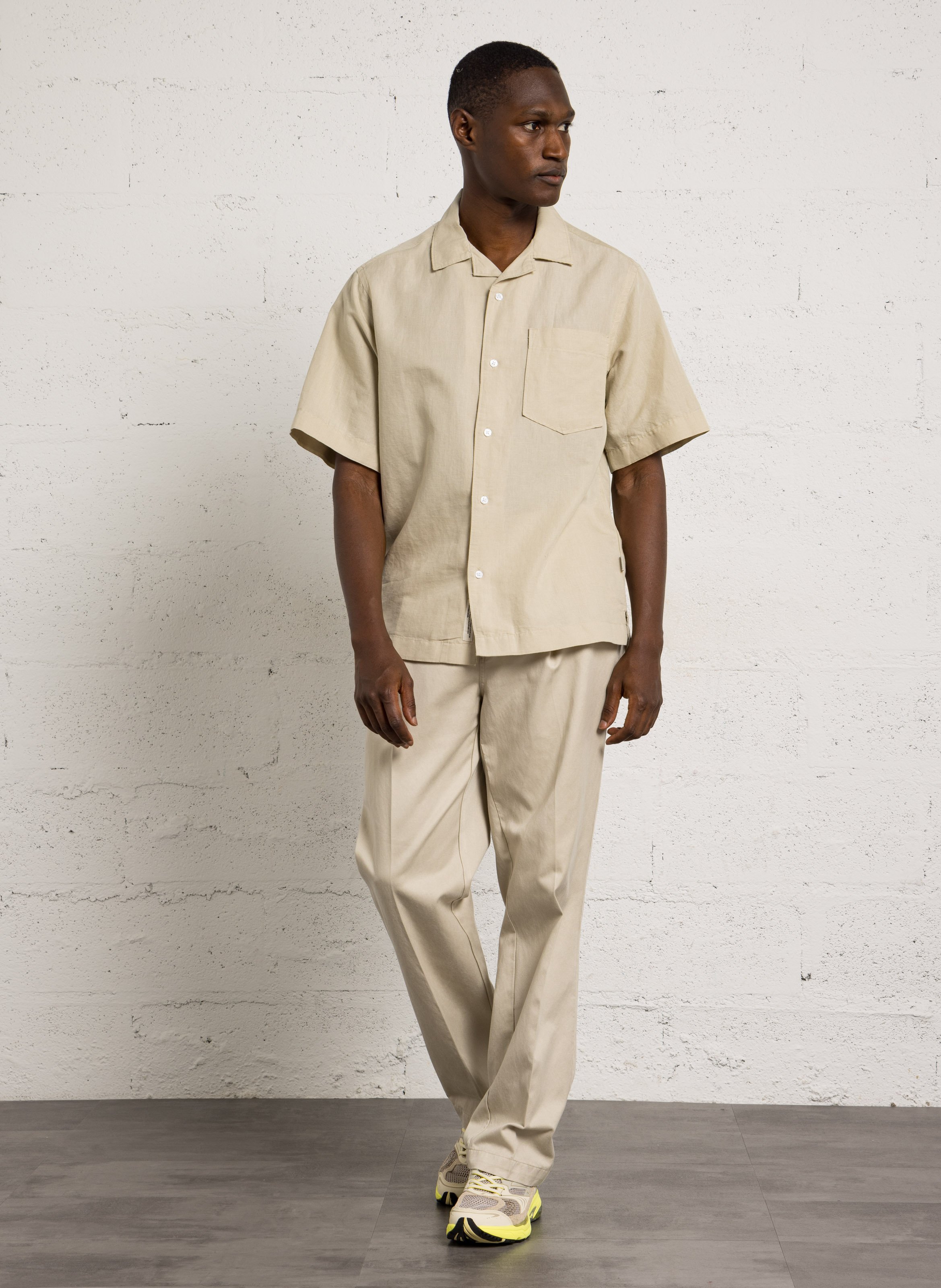 Chemise droite unie en lin mélangé MINIMUM Beige