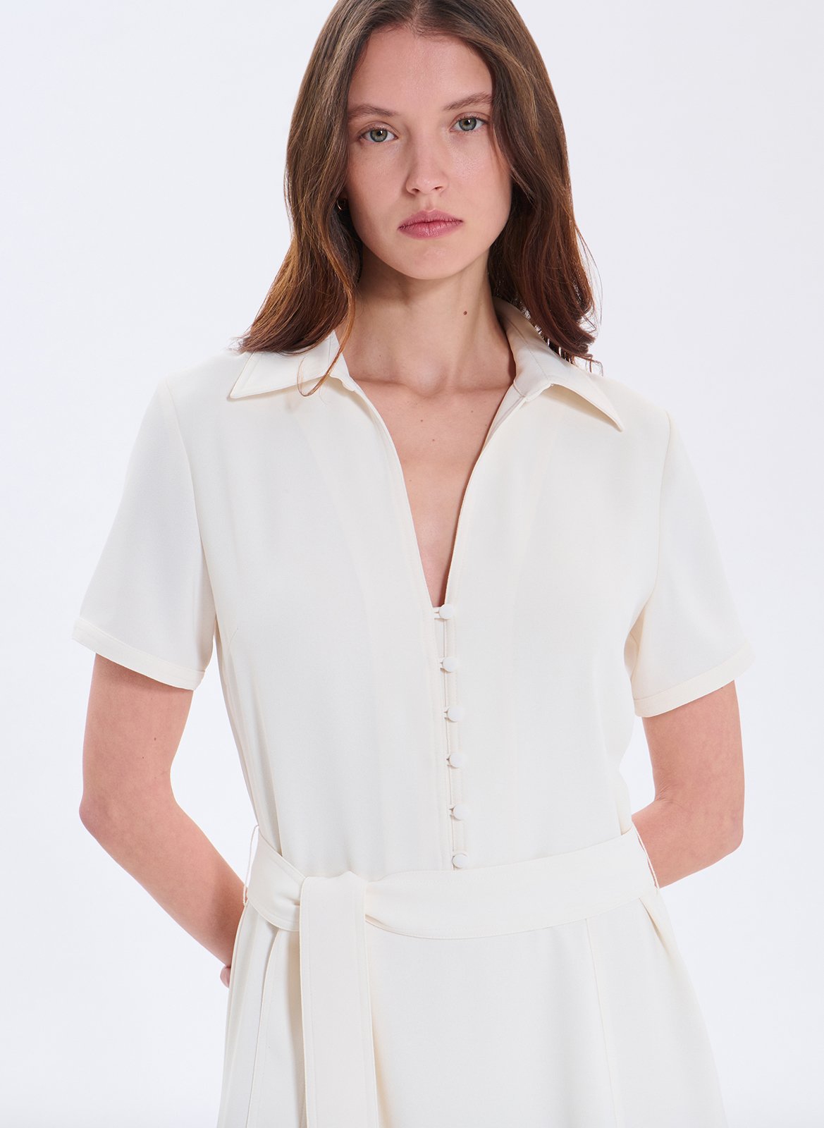 Kurzkleid mit V-Ausschnitt ZAPA Weiss