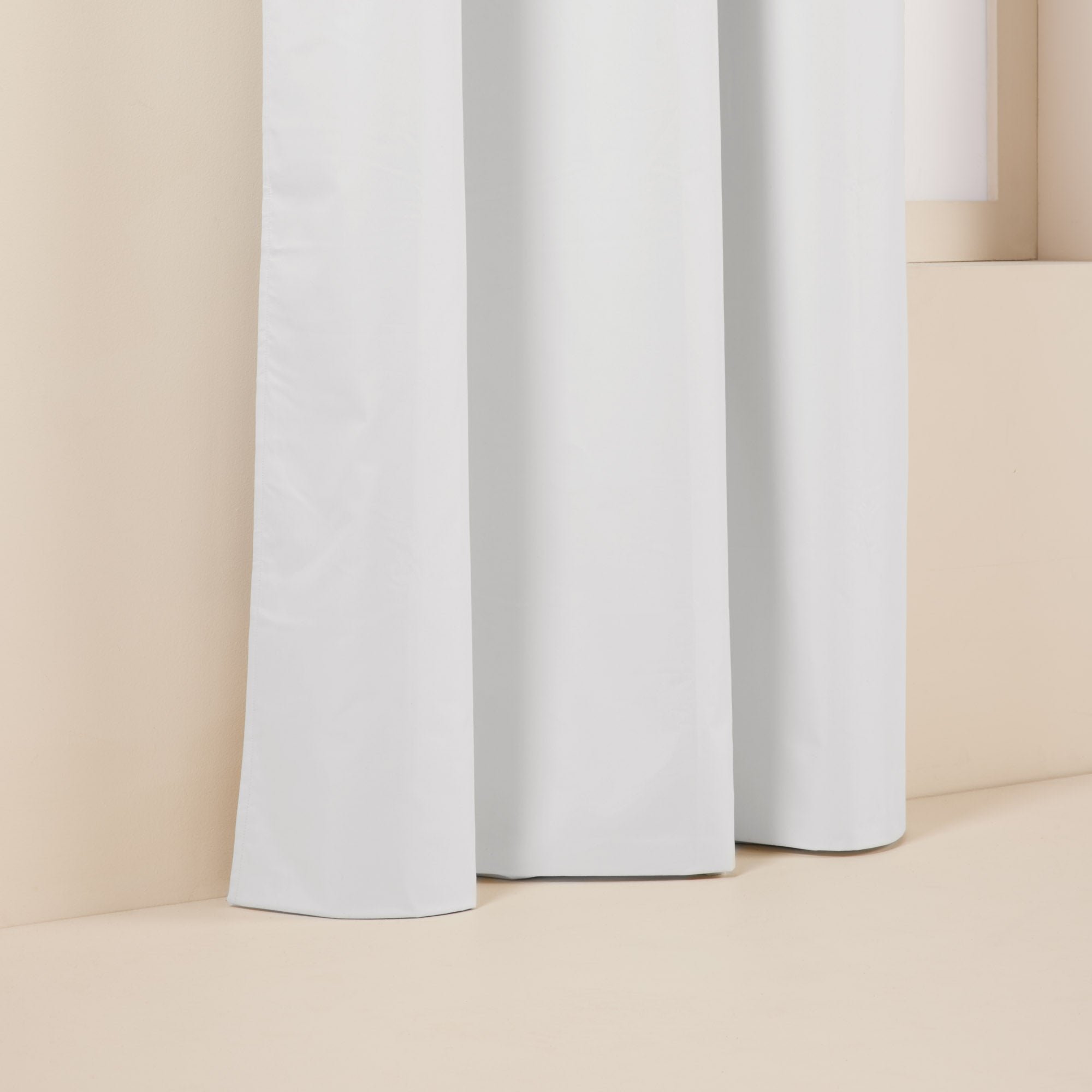 Lining with gather tape for blackout MADURA