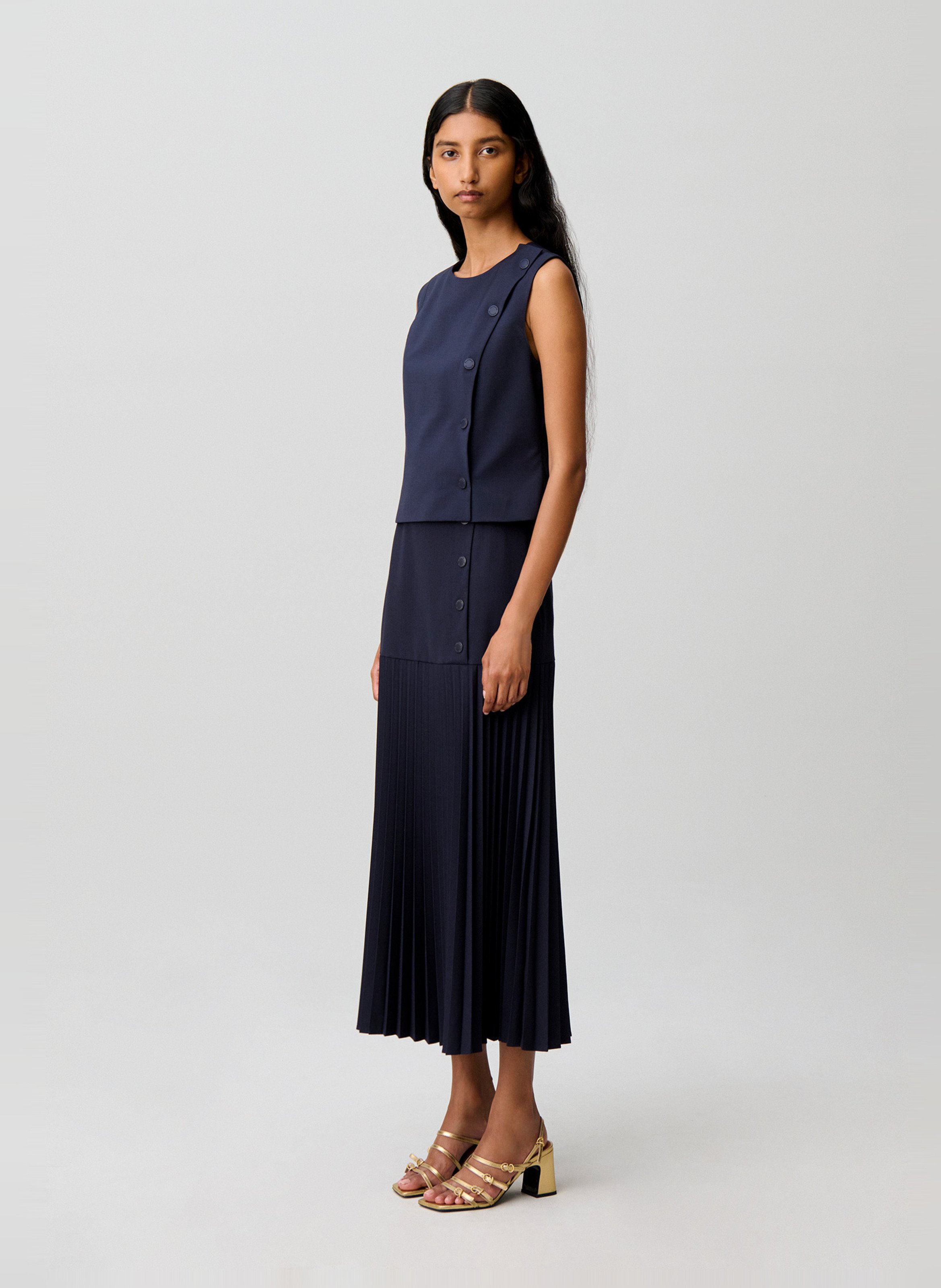 Sleeveless straight top with a round neck CLAUDIE PIERLOT Blue