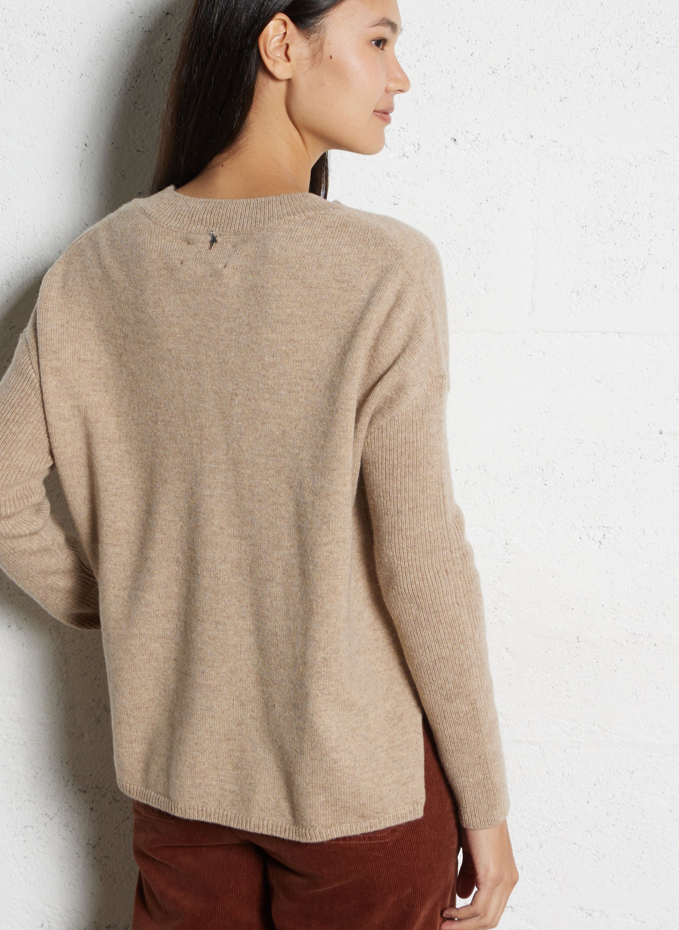 Oversized V-neck wool sweater  SUD EXPRESS Brown