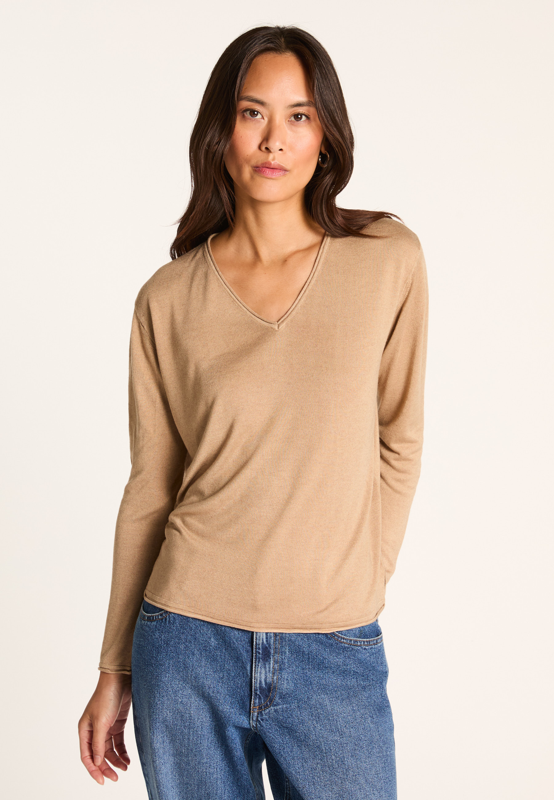 V-neck T-shirt in bamboo cashmere fiber MAISON MONTAGUT Brown
