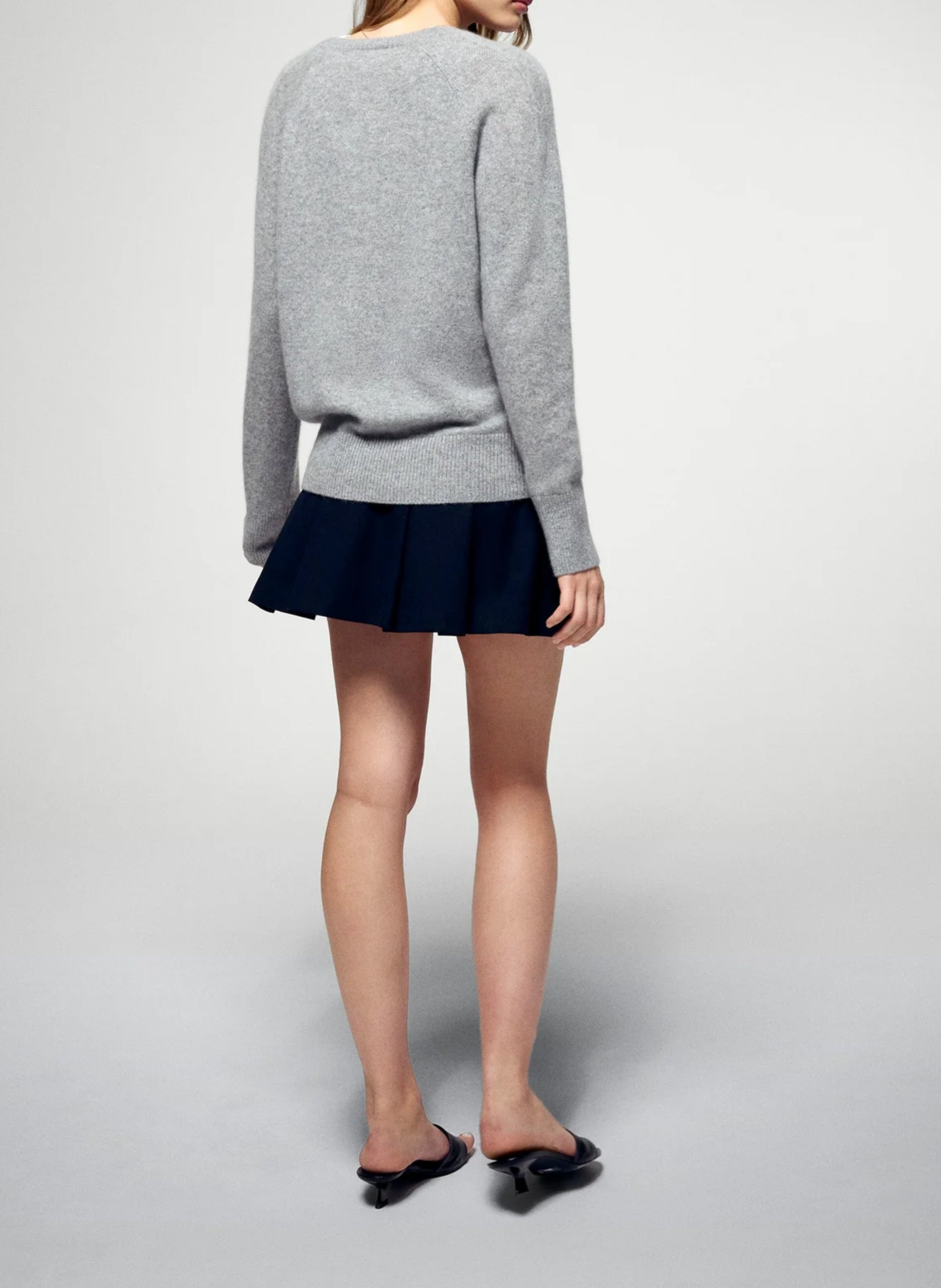 V-neck oversized cashmere sweater FROM FUTURE Grey