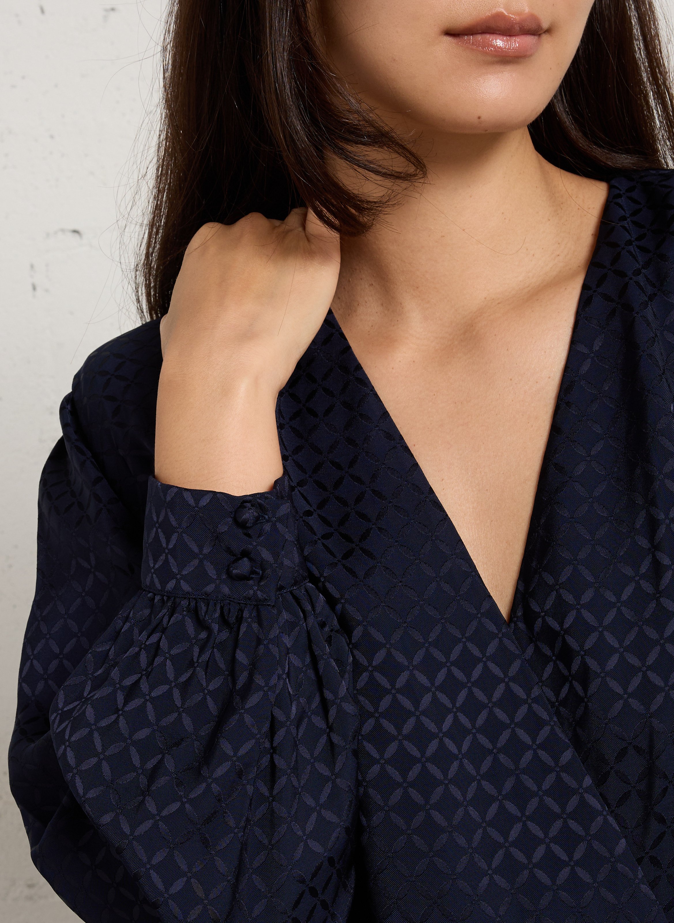 Short V-neck jacquard blouse SUNCOO Blue