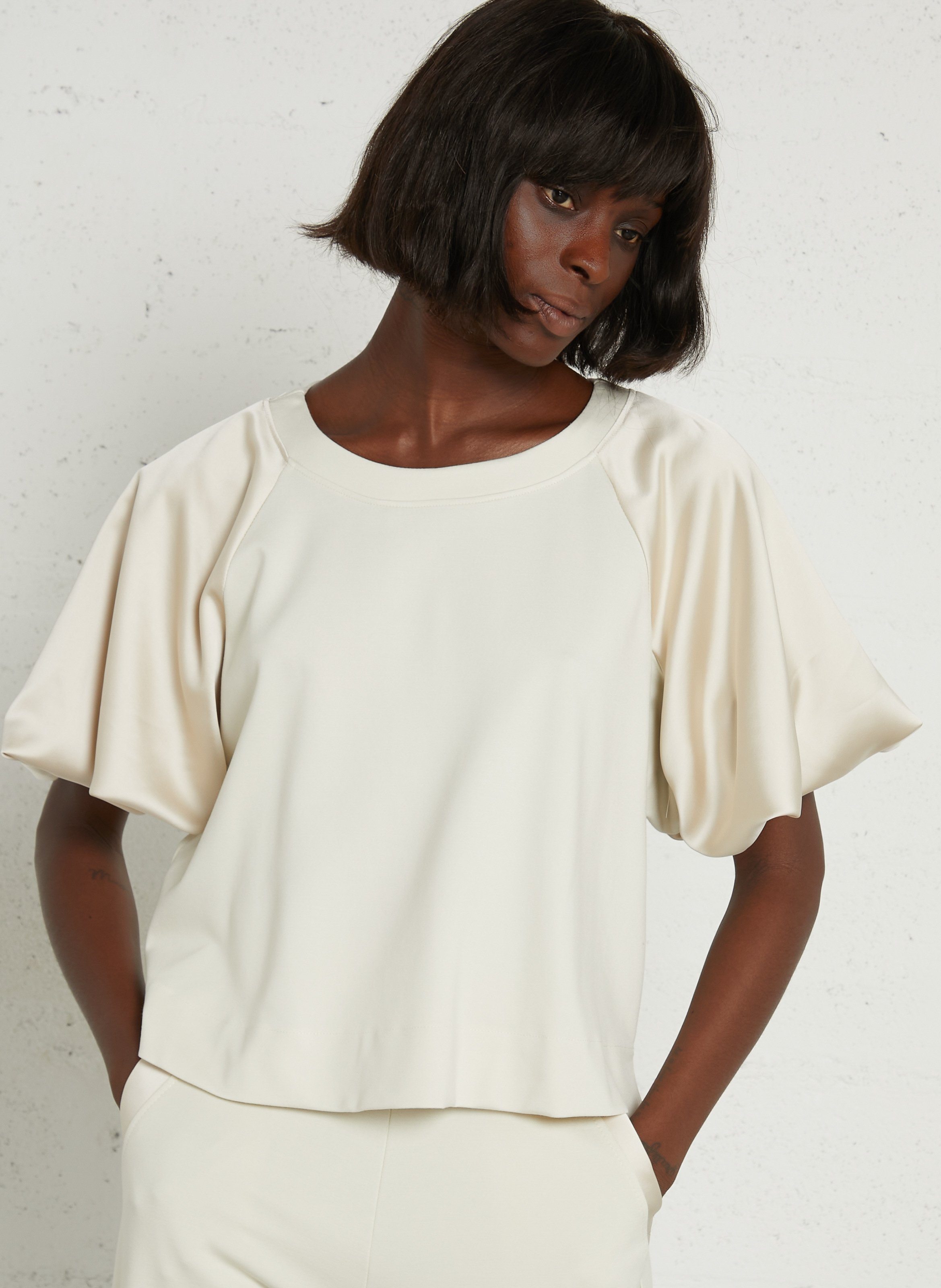 Rechte top met ronde hals en ballonmouwen IMPERIAL Beige