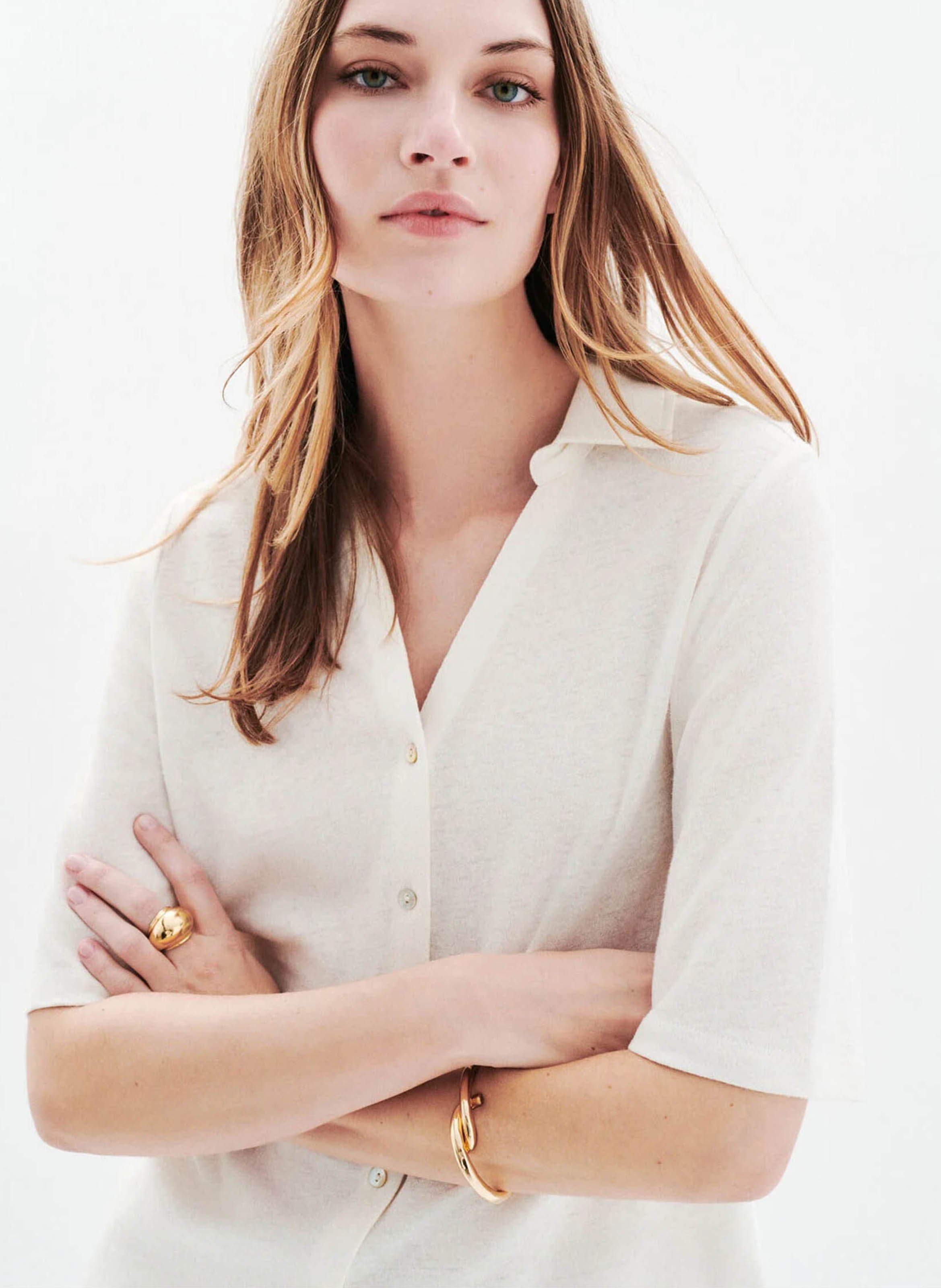 Short-sleeved V-neck shirt CAROLL Beige