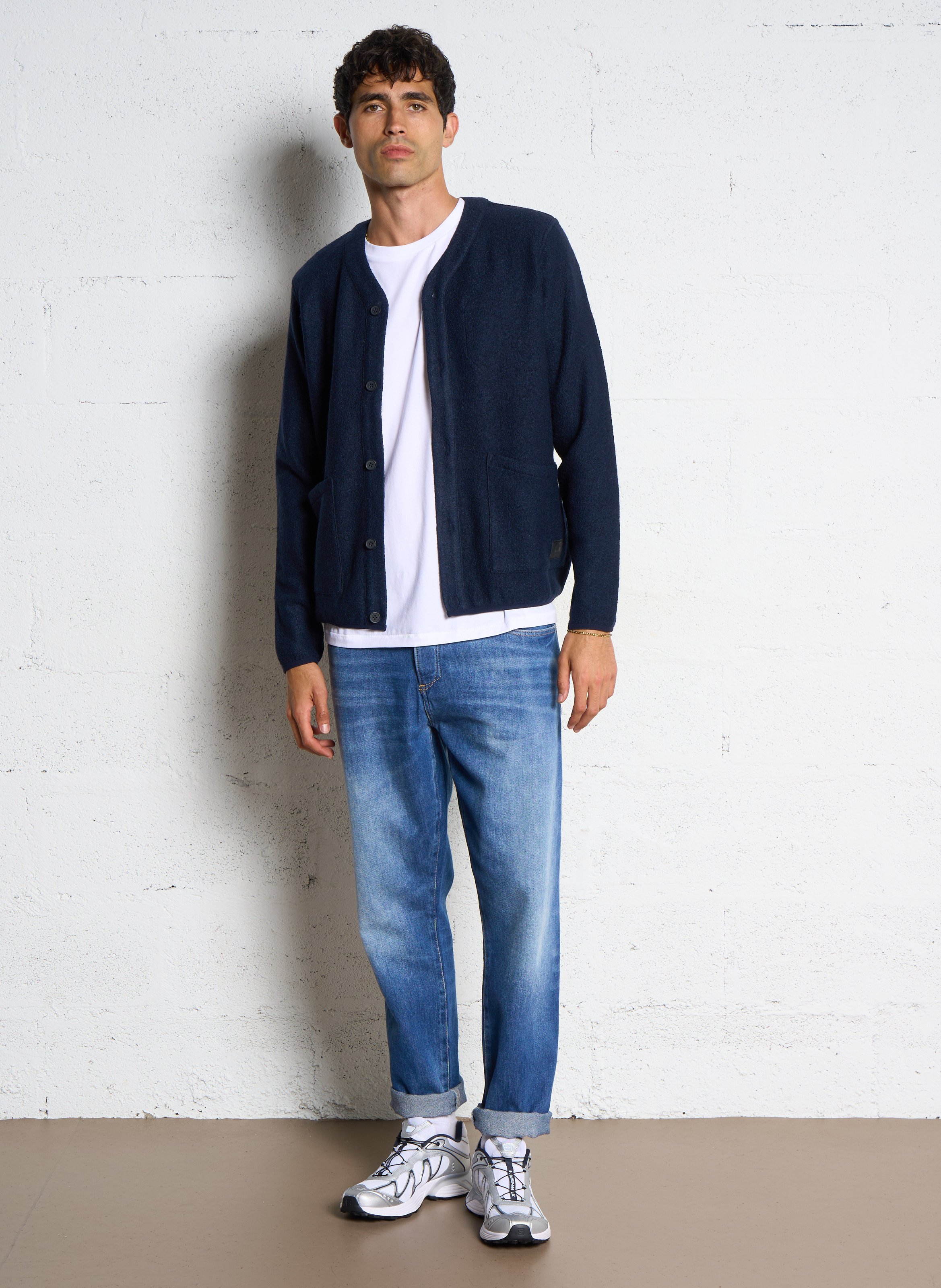 - Straight-leg jeans
- 5 pockets
- Straight cut
- Faded effect LE TEMPS DES CERISES Blue