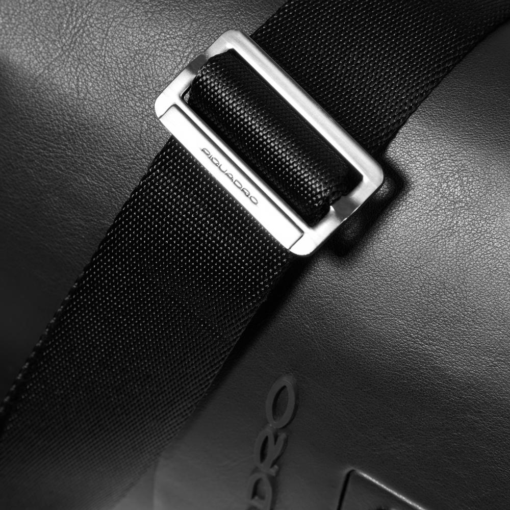 Leather computer messenger bag with pocket for airpods®, shock protection, and RFID. PIQUADRO Black
