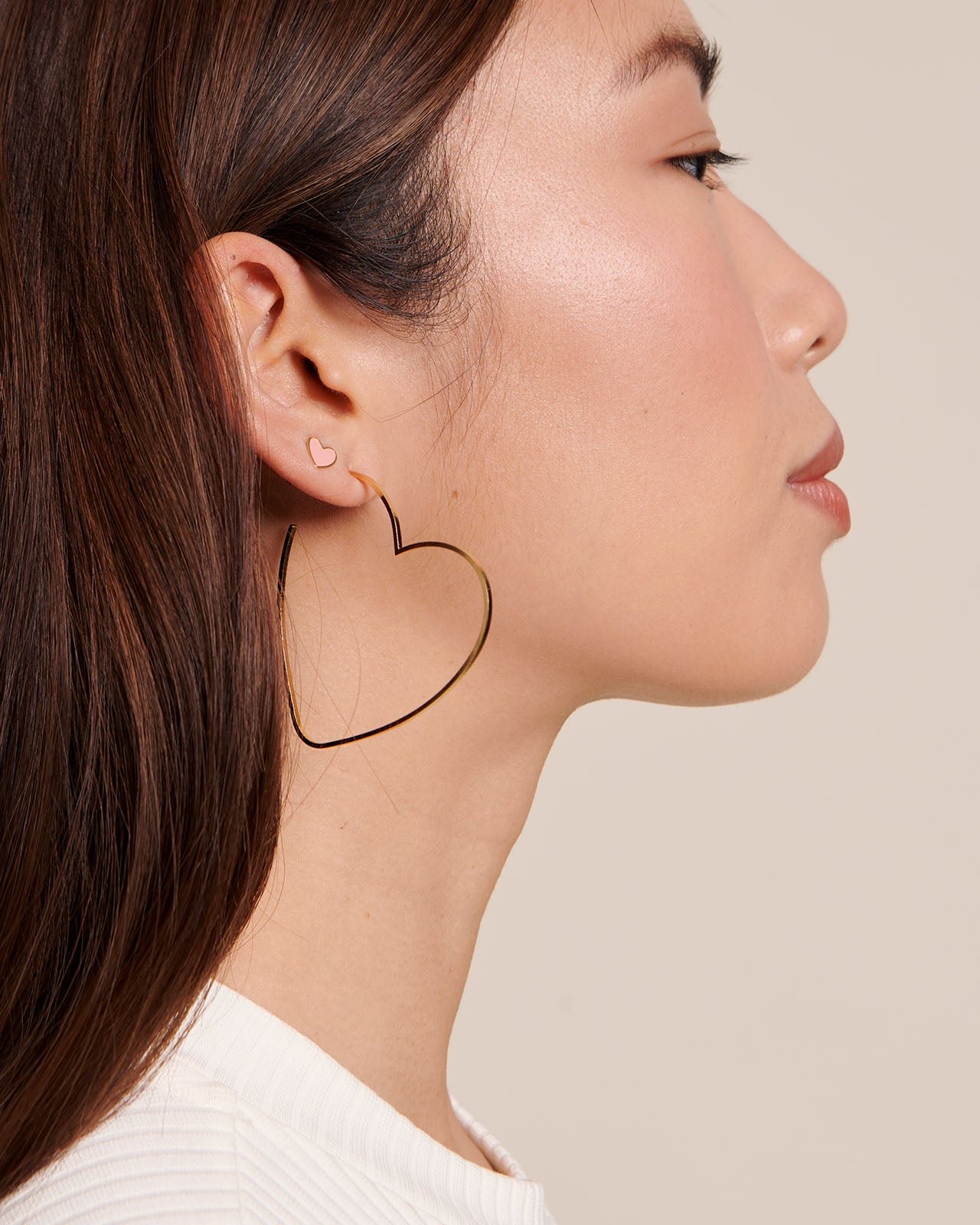Heart-shaped golden hoop earrings EMOI EMOI Golden