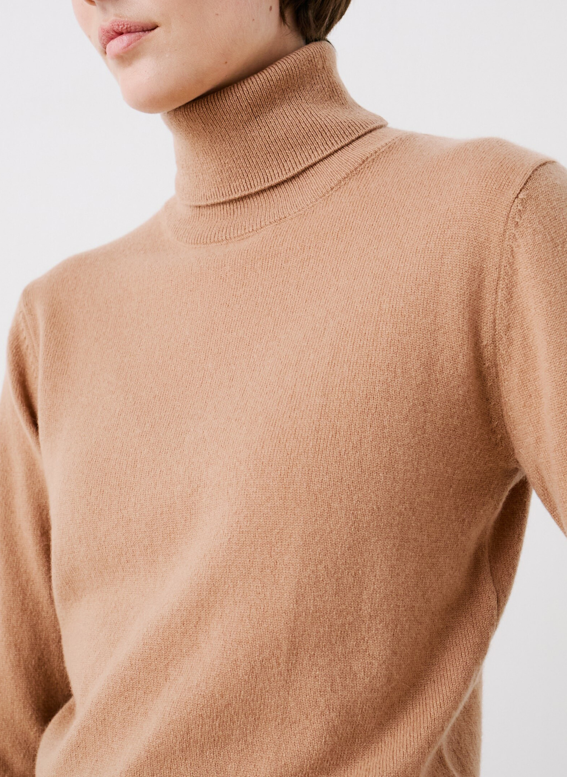 Cashmere straight-cut turtleneck sweater CAROLL Brown