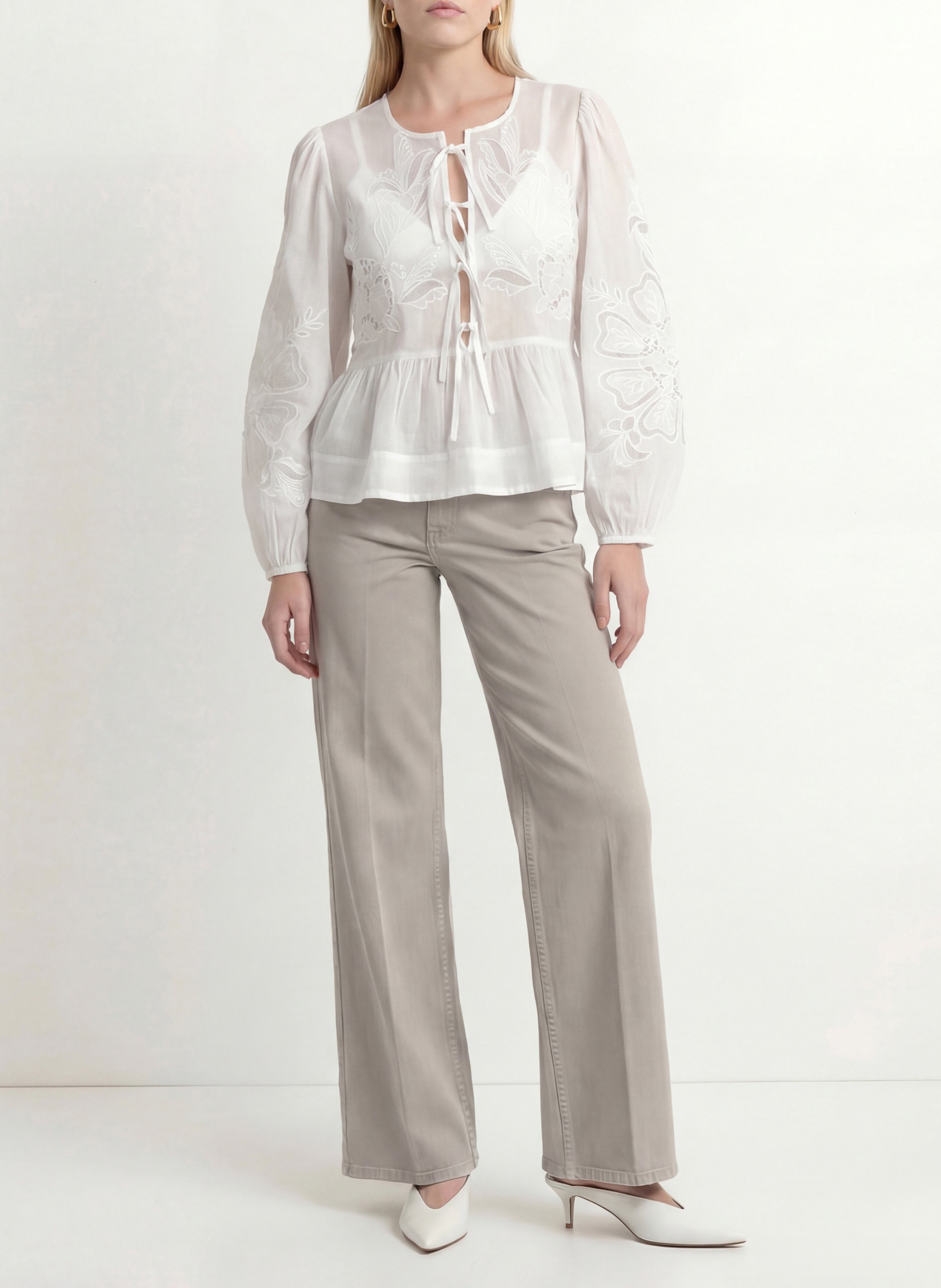 Gerade geschnittene Bluse mit rundem Ausschnitt aus bestickter Baumwolle KOOKAI Weiss