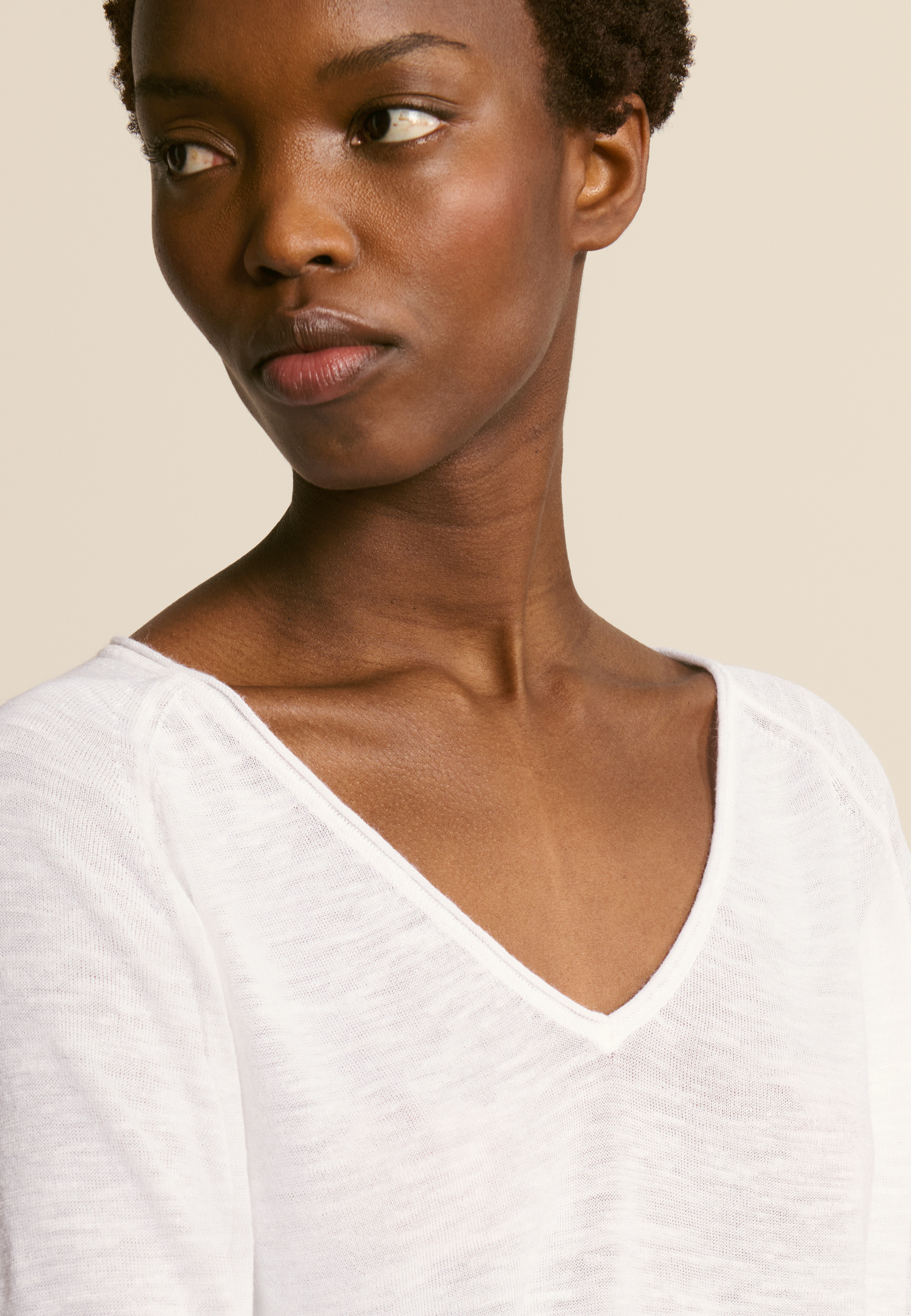 T-shirt col v en lin flammé MAISON MONTAGUT Blanc