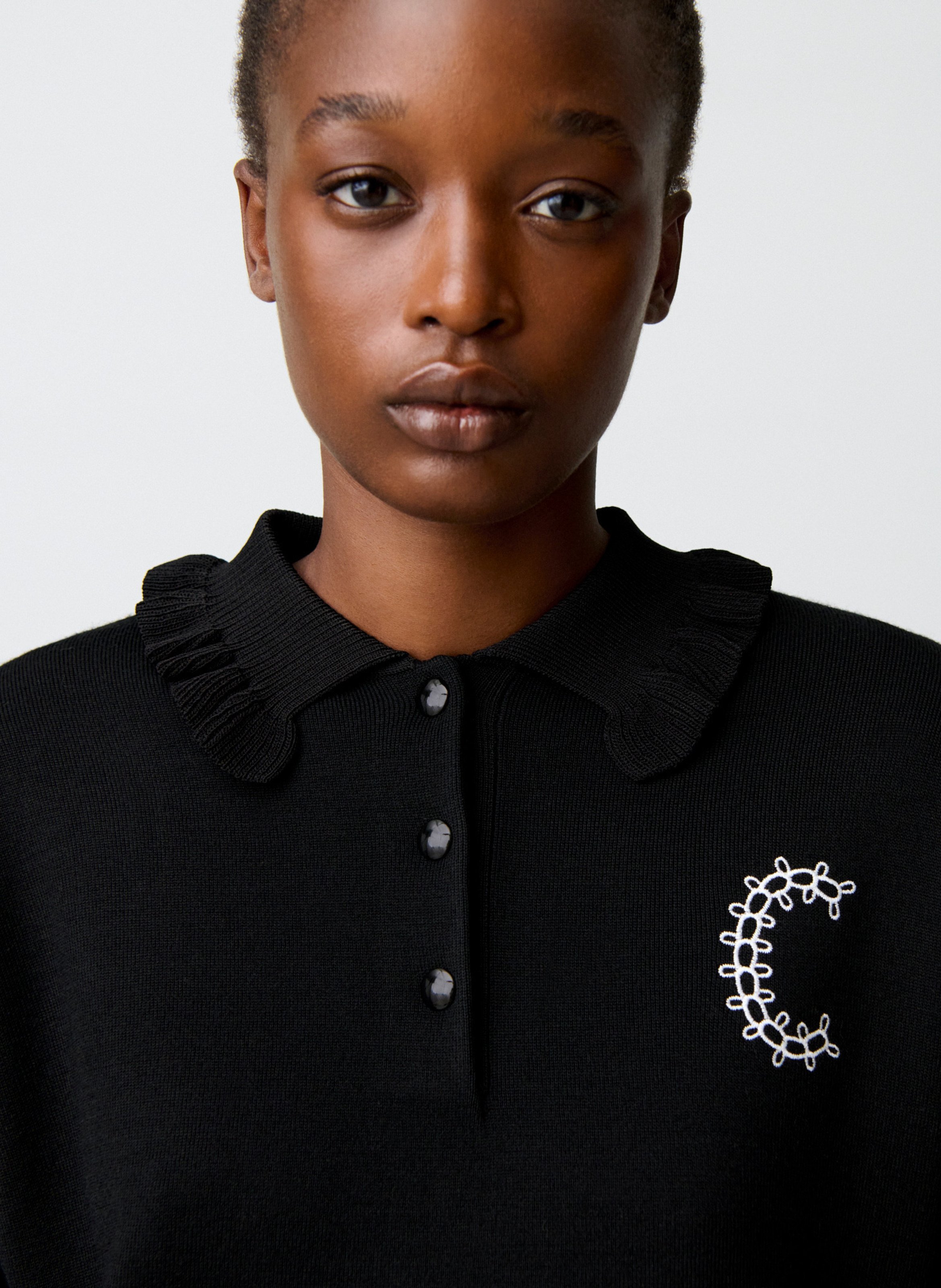 Kurzes Kleid mit Polokragen aus Wollmischung CLAUDIE PIERLOT Mehrfarbig