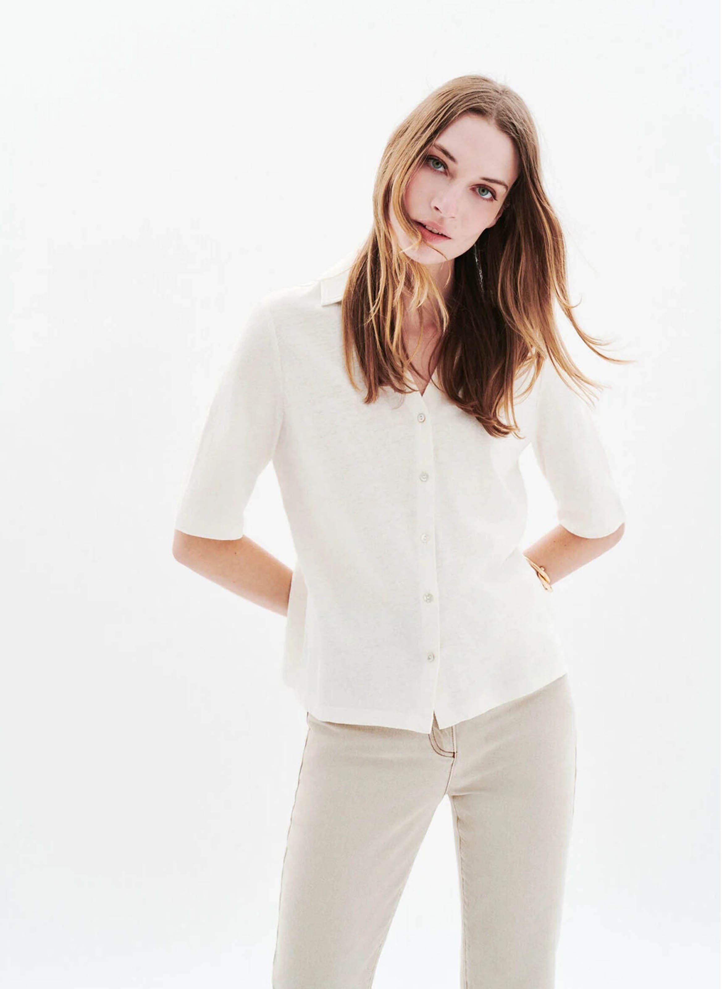 Short-sleeved V-neck shirt CAROLL Beige