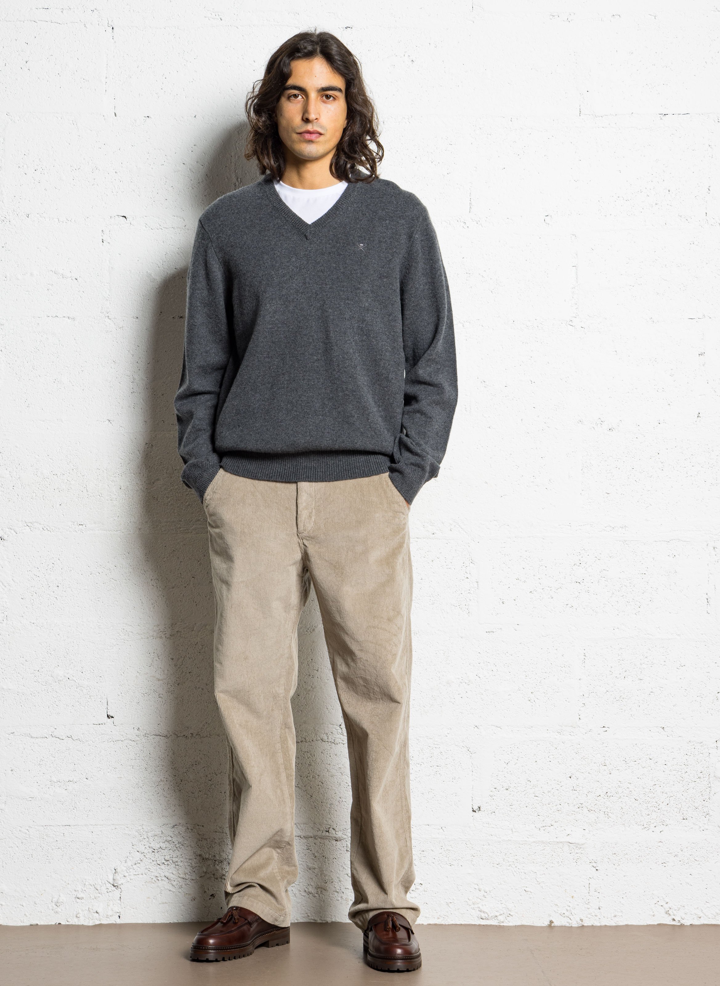 Einfarbiges Woll-V-Ausschnitt-Pullover HACKETT Grau