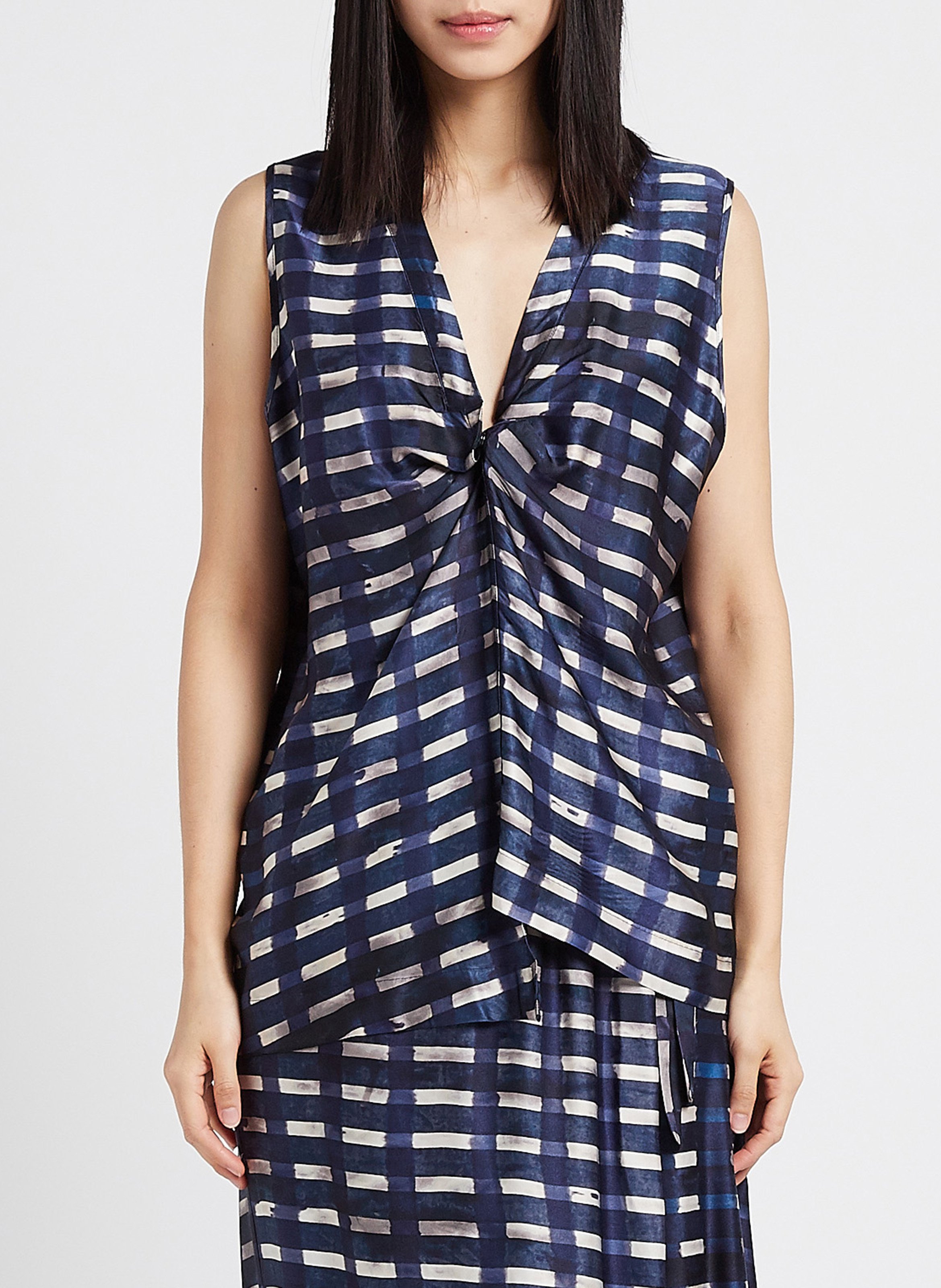 Weites Top mit V-Ausschnitt und Print HUMANOID Blau