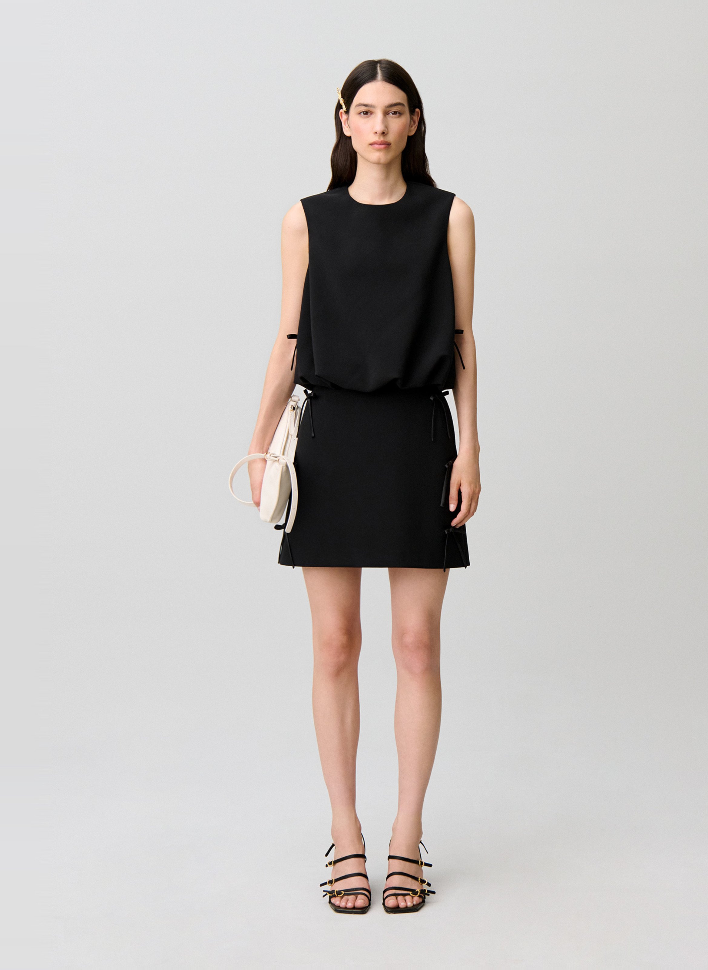 Mouwloze top in effen kleur met strikjes CLAUDIE PIERLOT Zwart