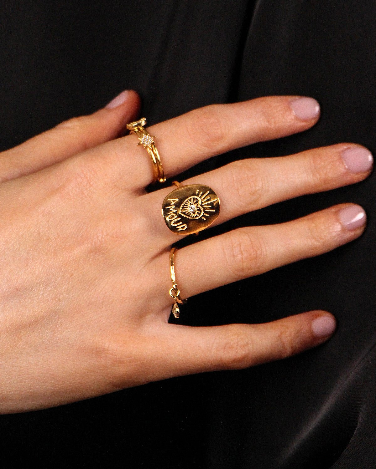 Golden Love Ring NILAI Golden