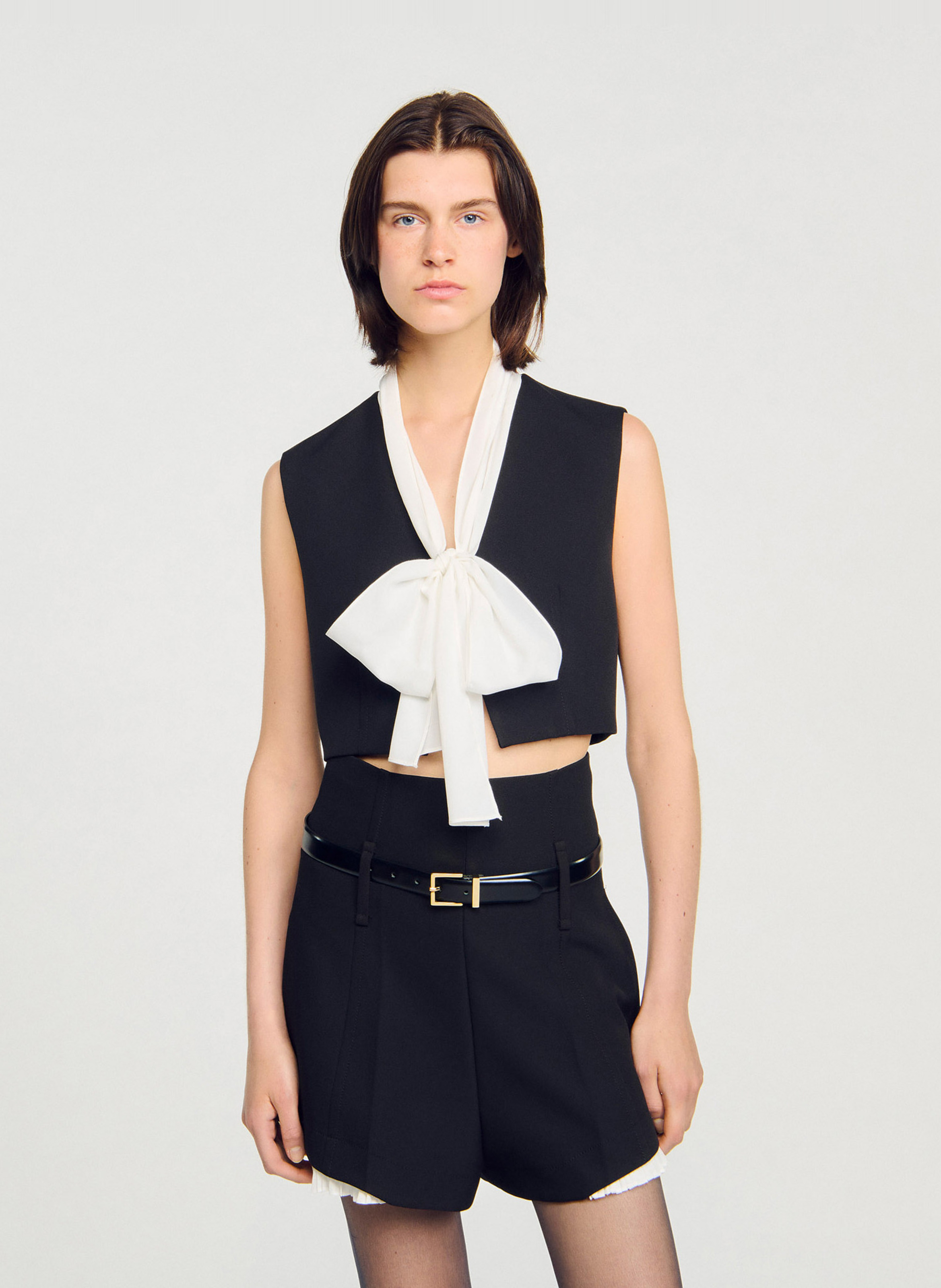 Korte top met strikkraag SANDRO Zwart