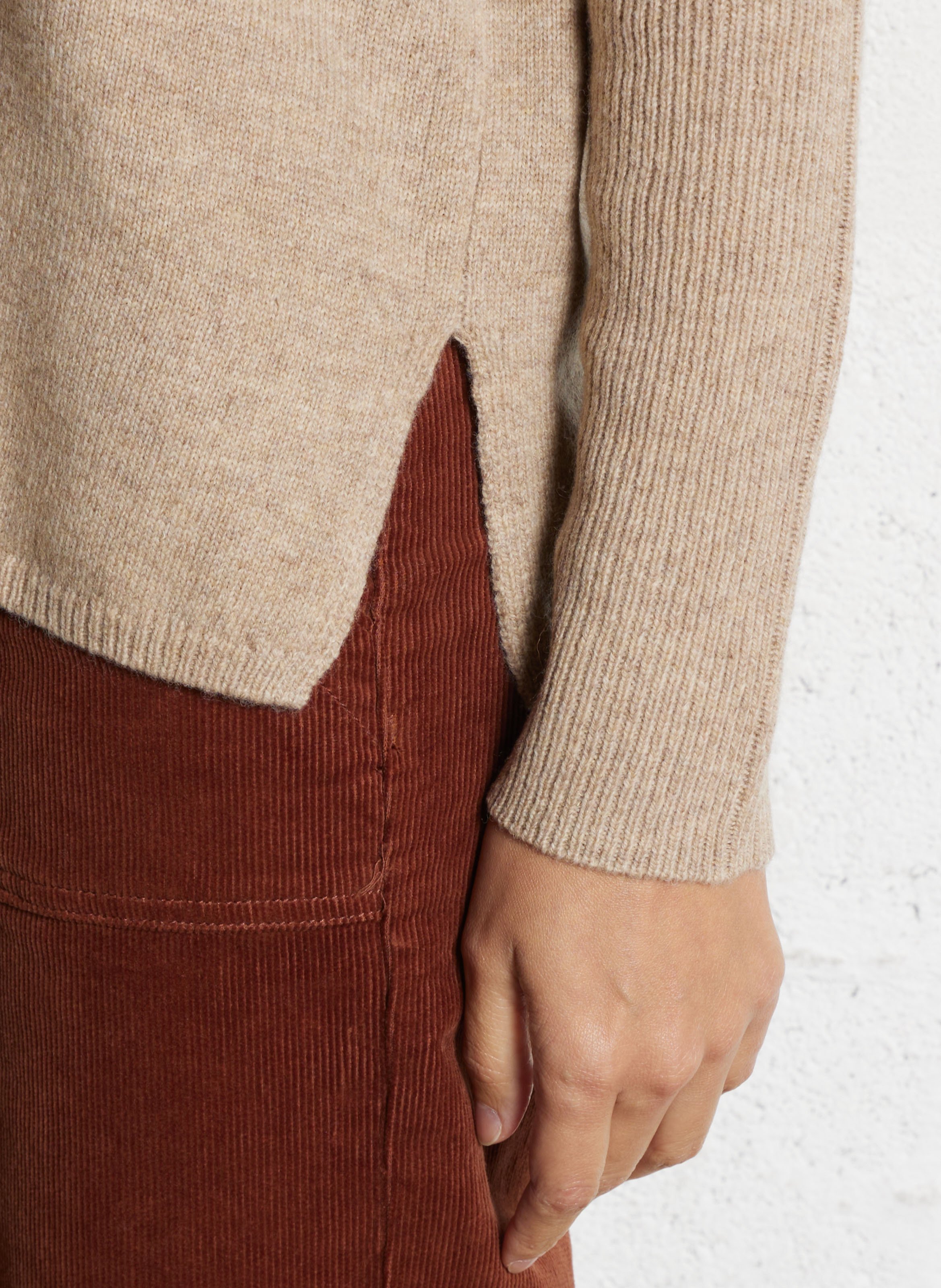 Oversized V-neck wool sweater  SUD EXPRESS Brown