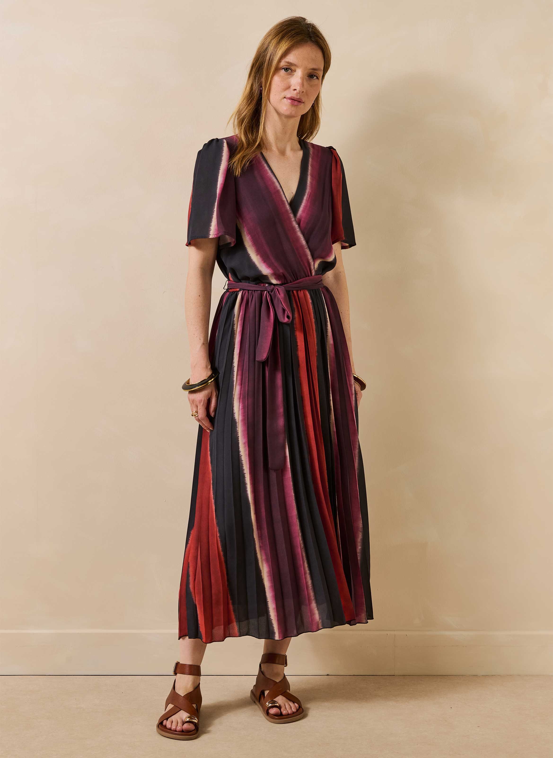 Bedrucktes Plisseekleid mit V-Ausschnitt LA FEE MARABOUTEE Mehrfarbig