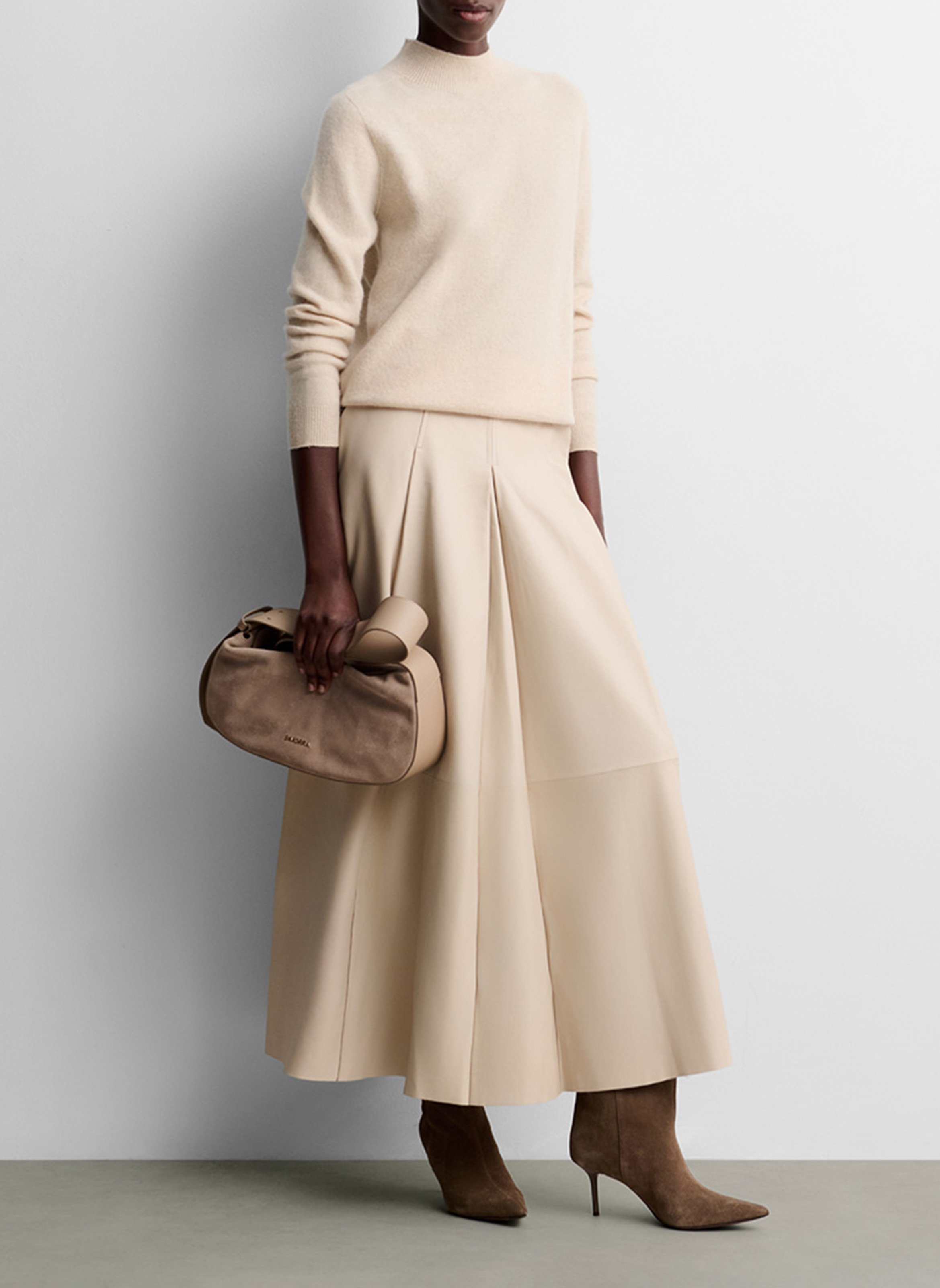 Plain straight-cut wool and cashmere sweater SIMORRA Beige