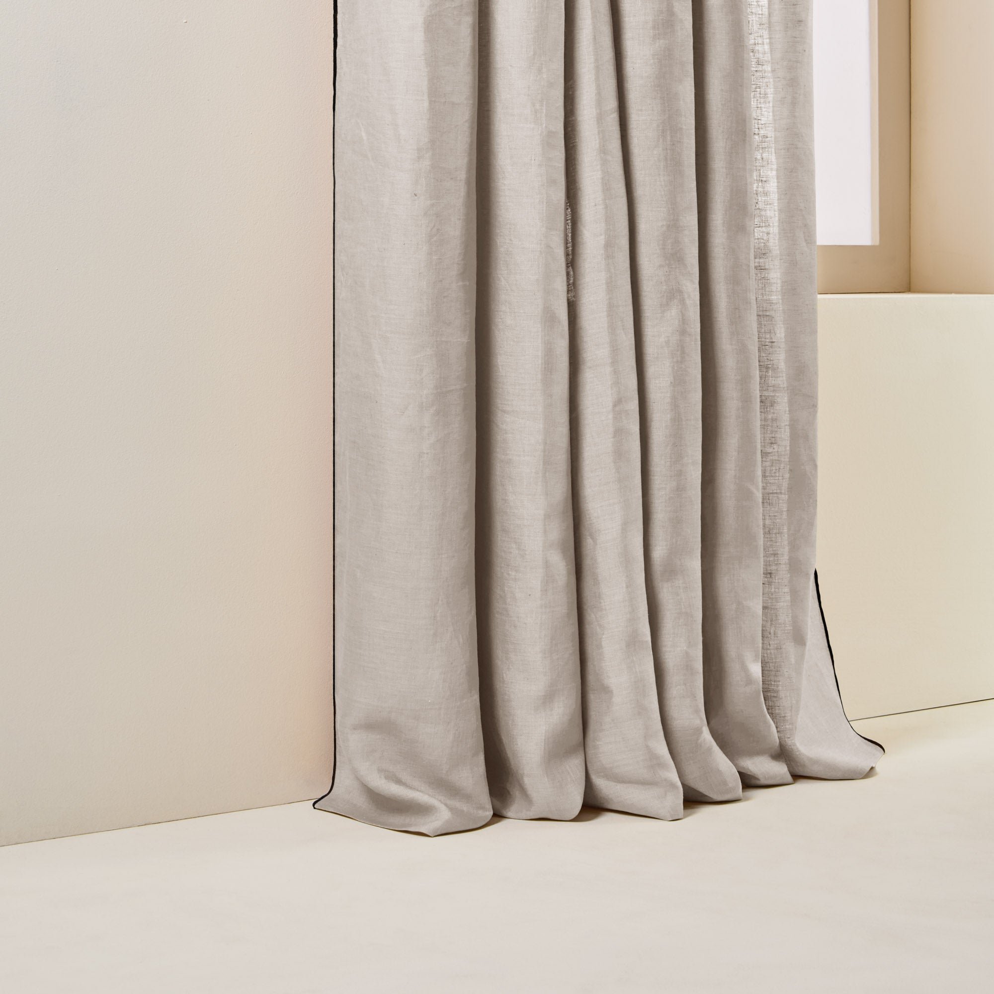 Curtain with black eyelets MADURA Beige
