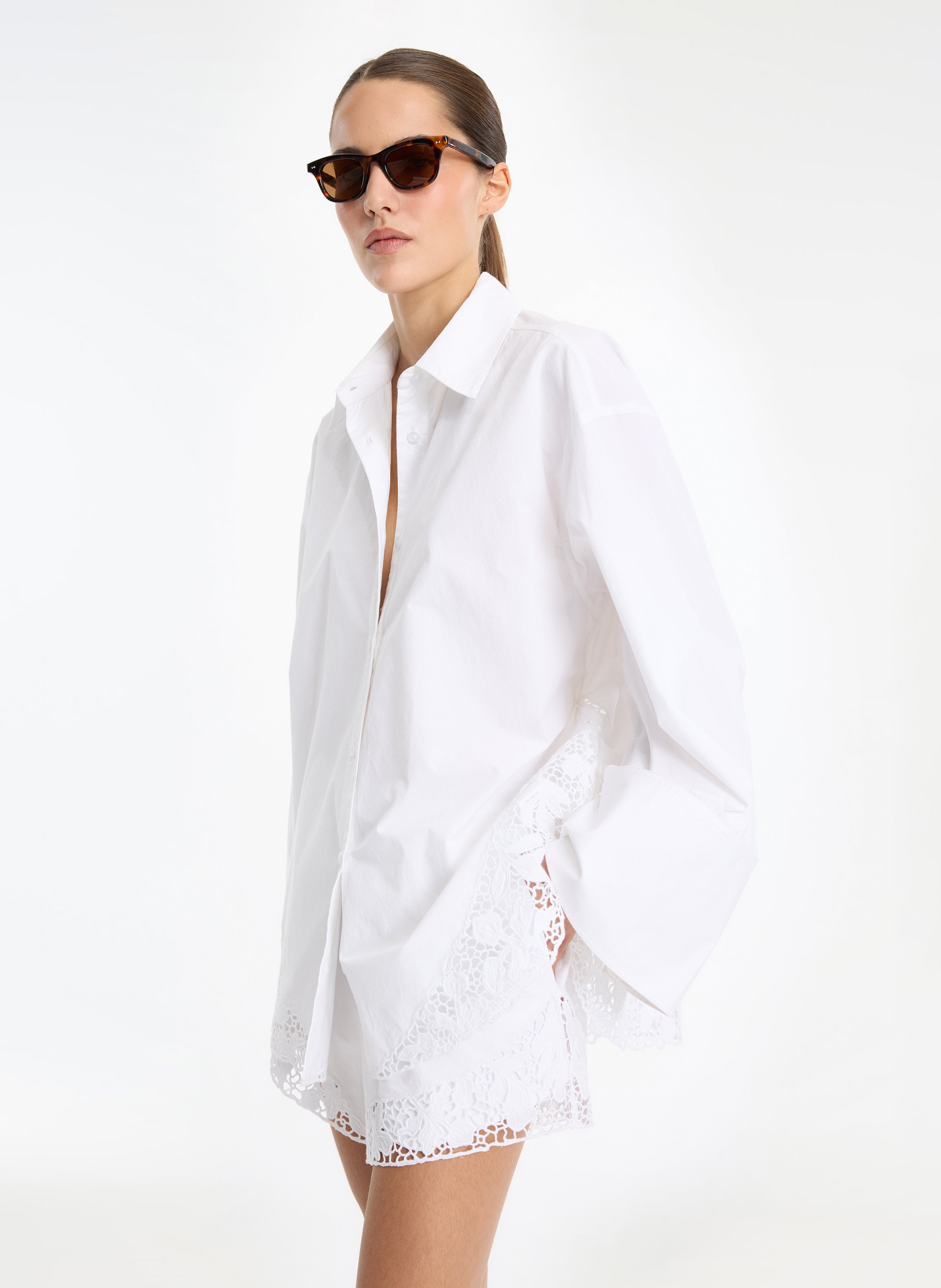Chemise ample brodée en coton bio ROTATE Blanc