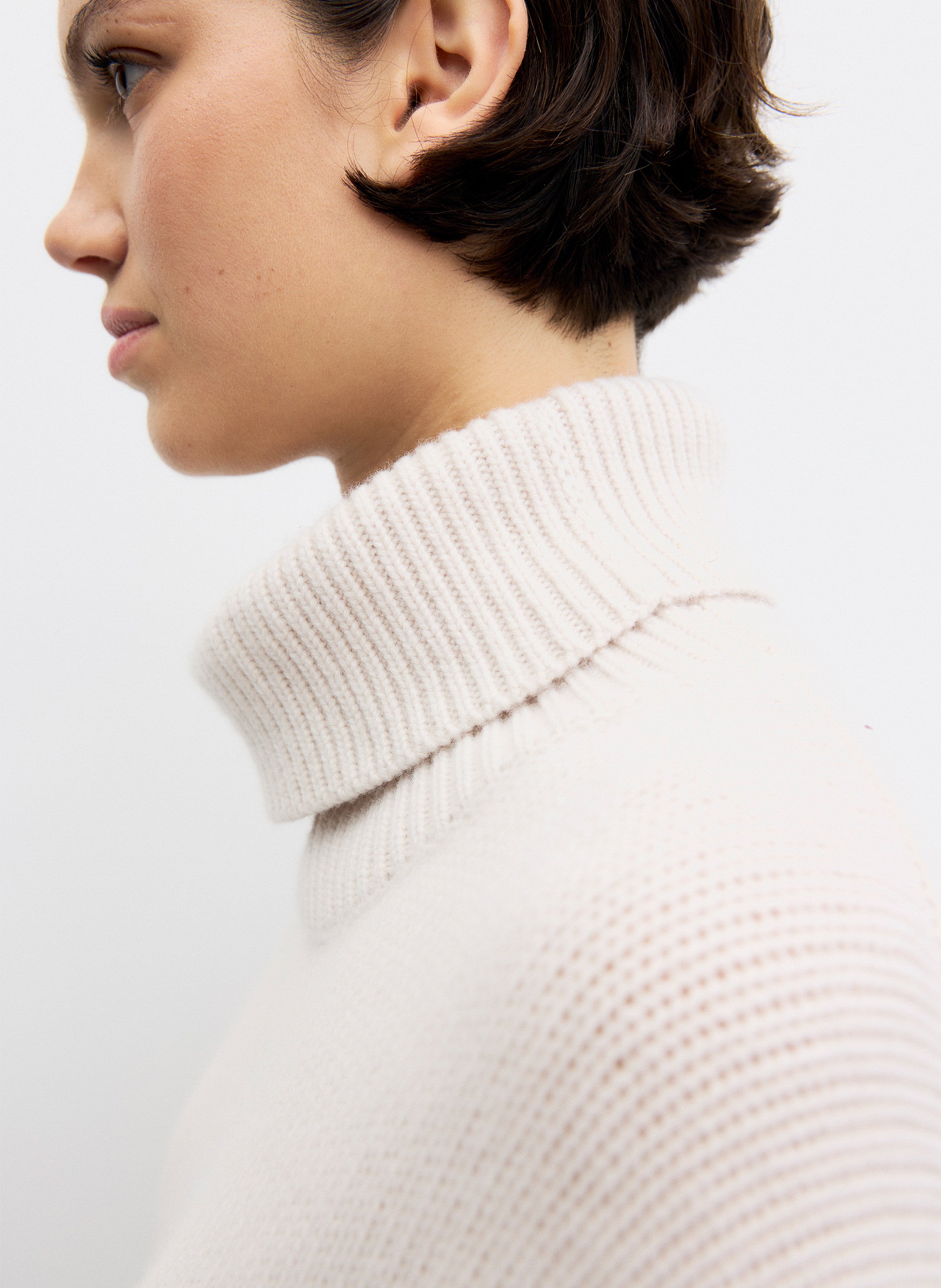 Straight cashmere turtleneck sweater GERARD DAREL Beige