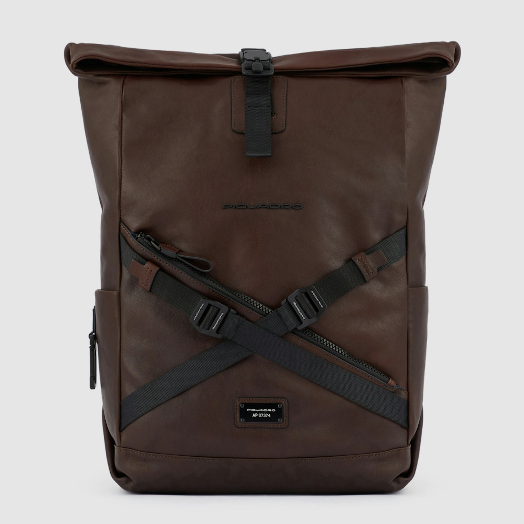 Leather backpack PIQUADRO