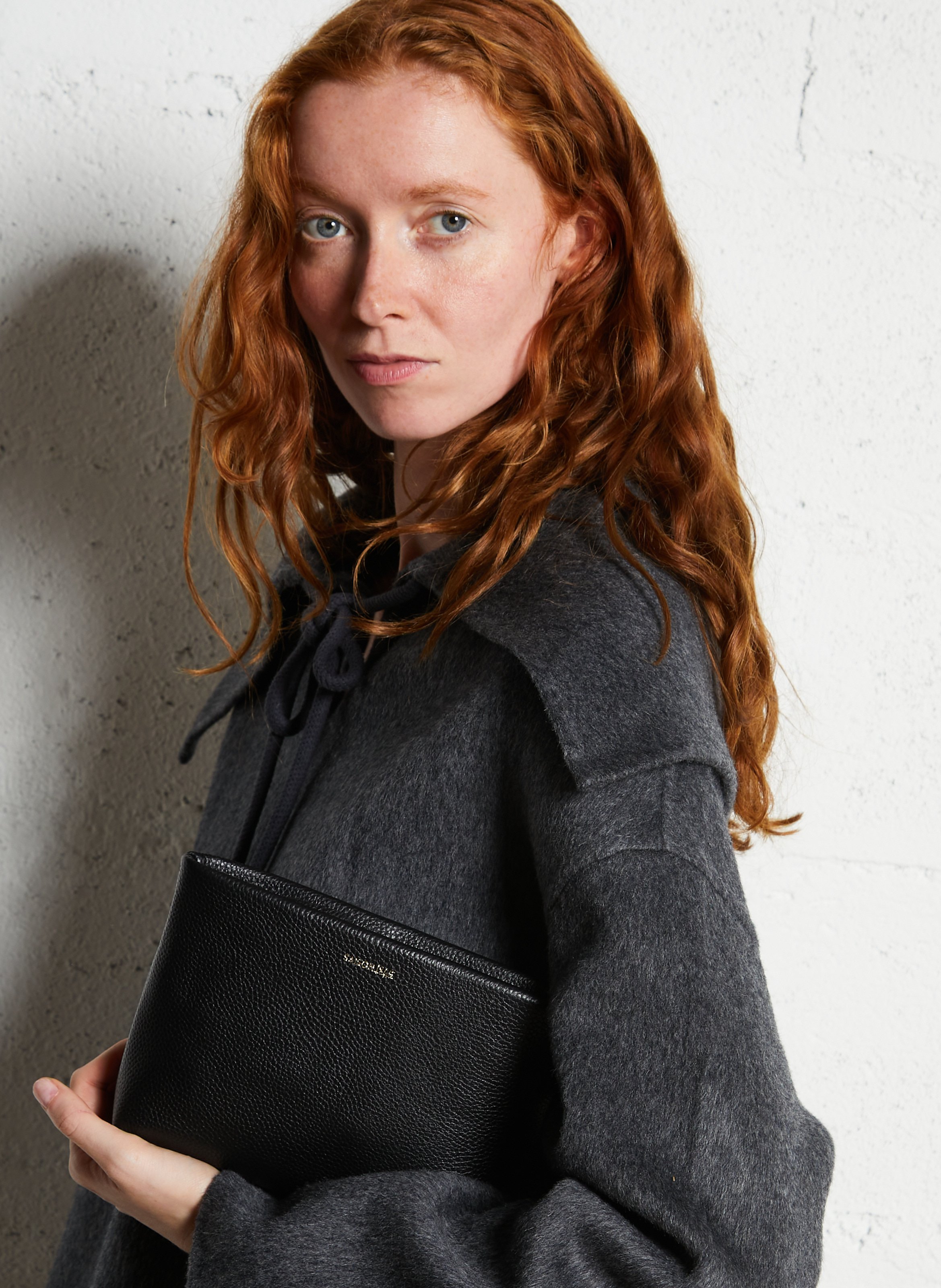 Clutch van generfd leer Mercer SAISON 1865 Zwart