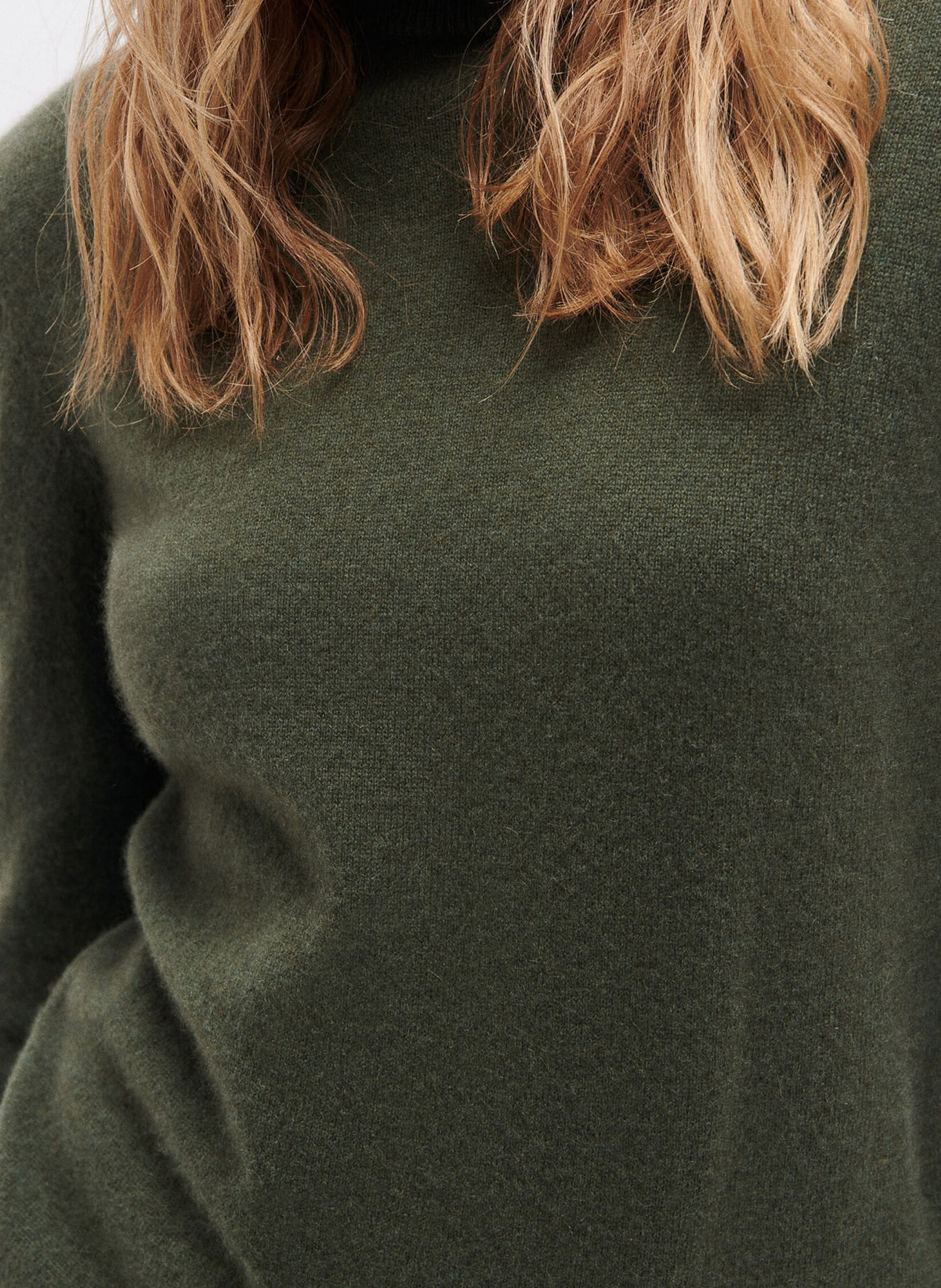 Cashmere straight-cut turtleneck sweater CAROLL Green