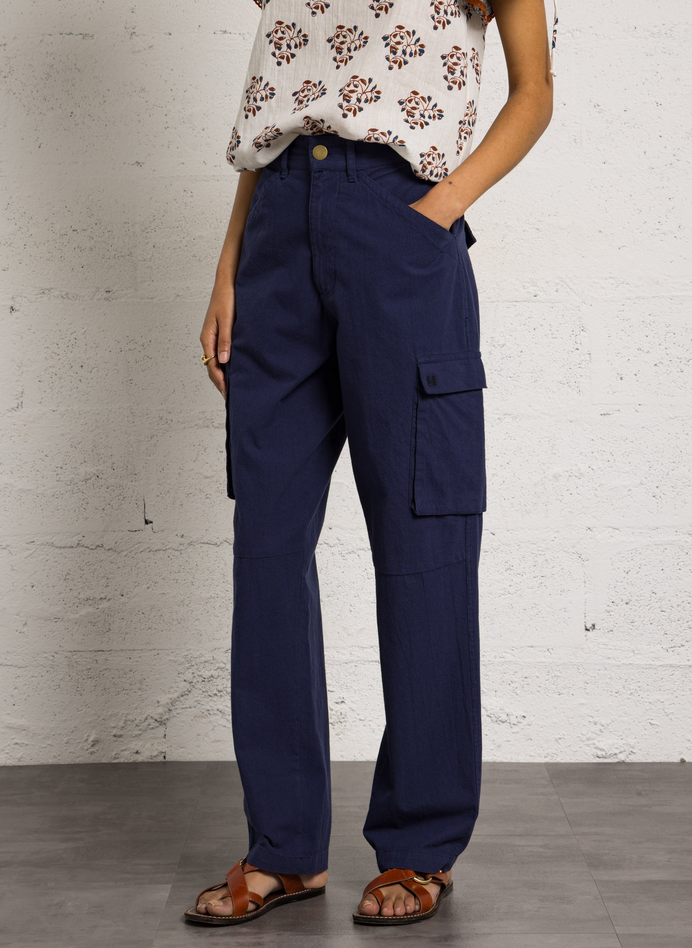 Pantalon cargo droit en coton bio LEON & HARPER