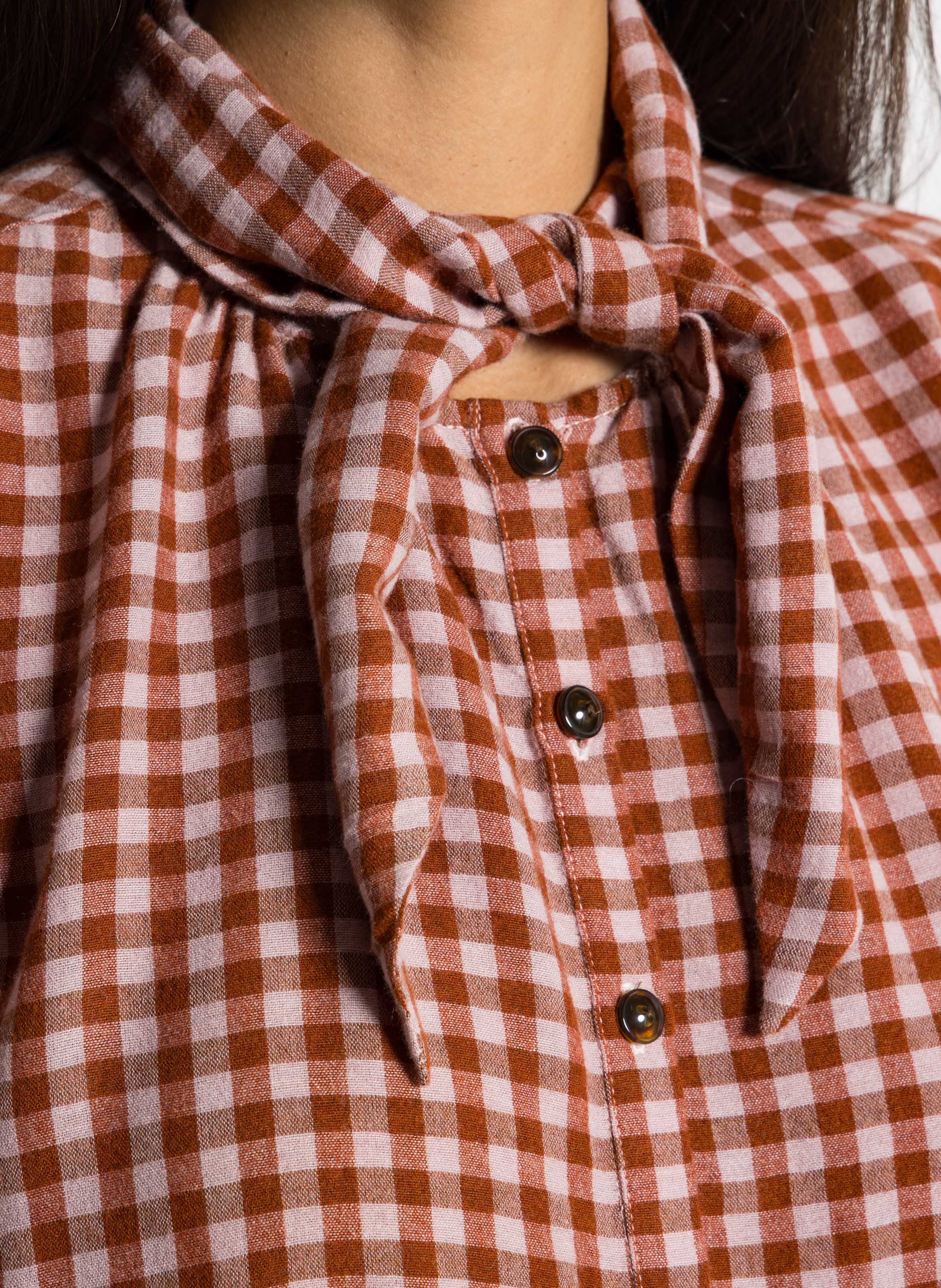 Checkered bow tie collar blouse DES PETITS HAUTS Red