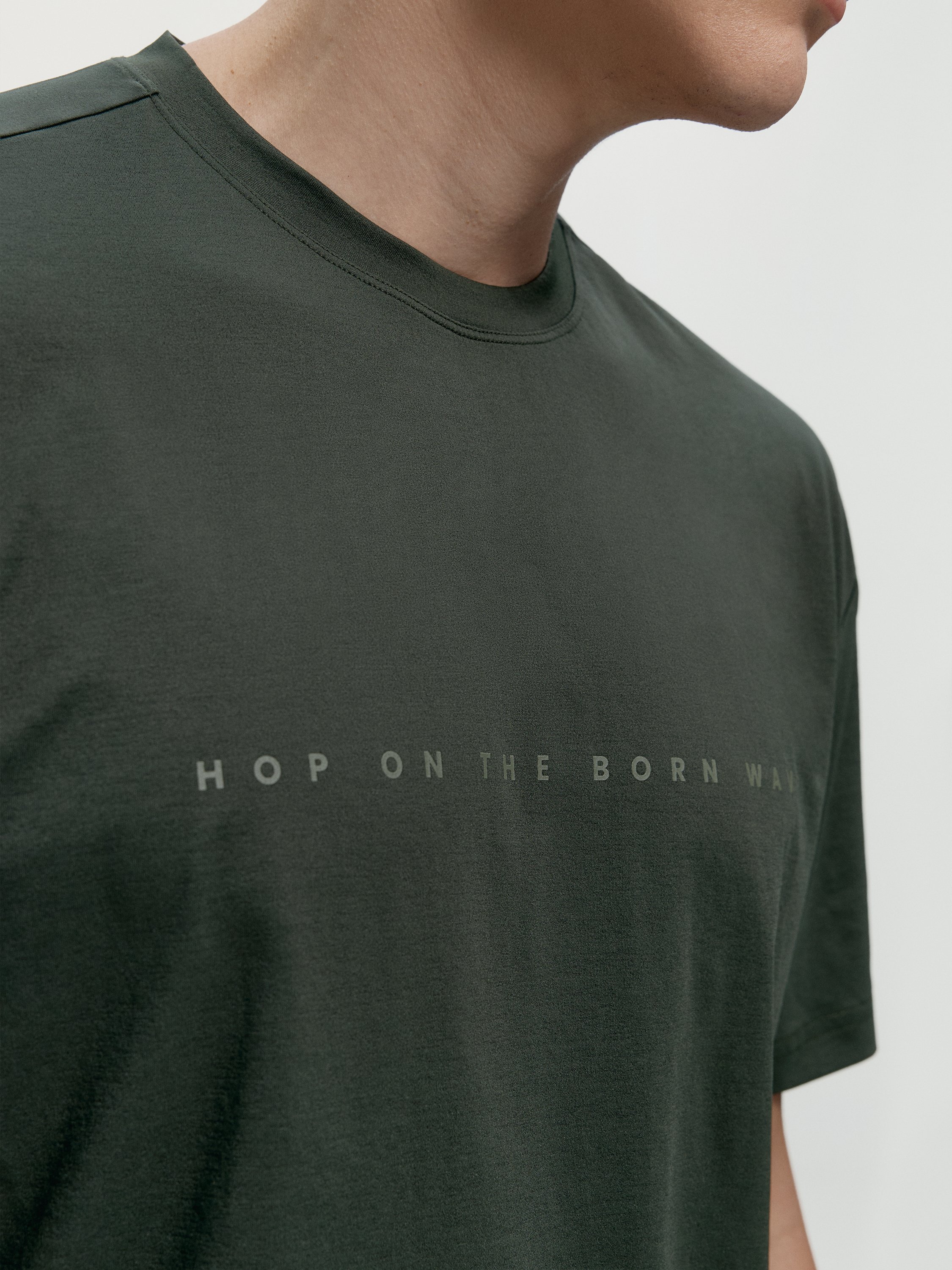 Oversized T-shirt BORN LIVING YOGA Green