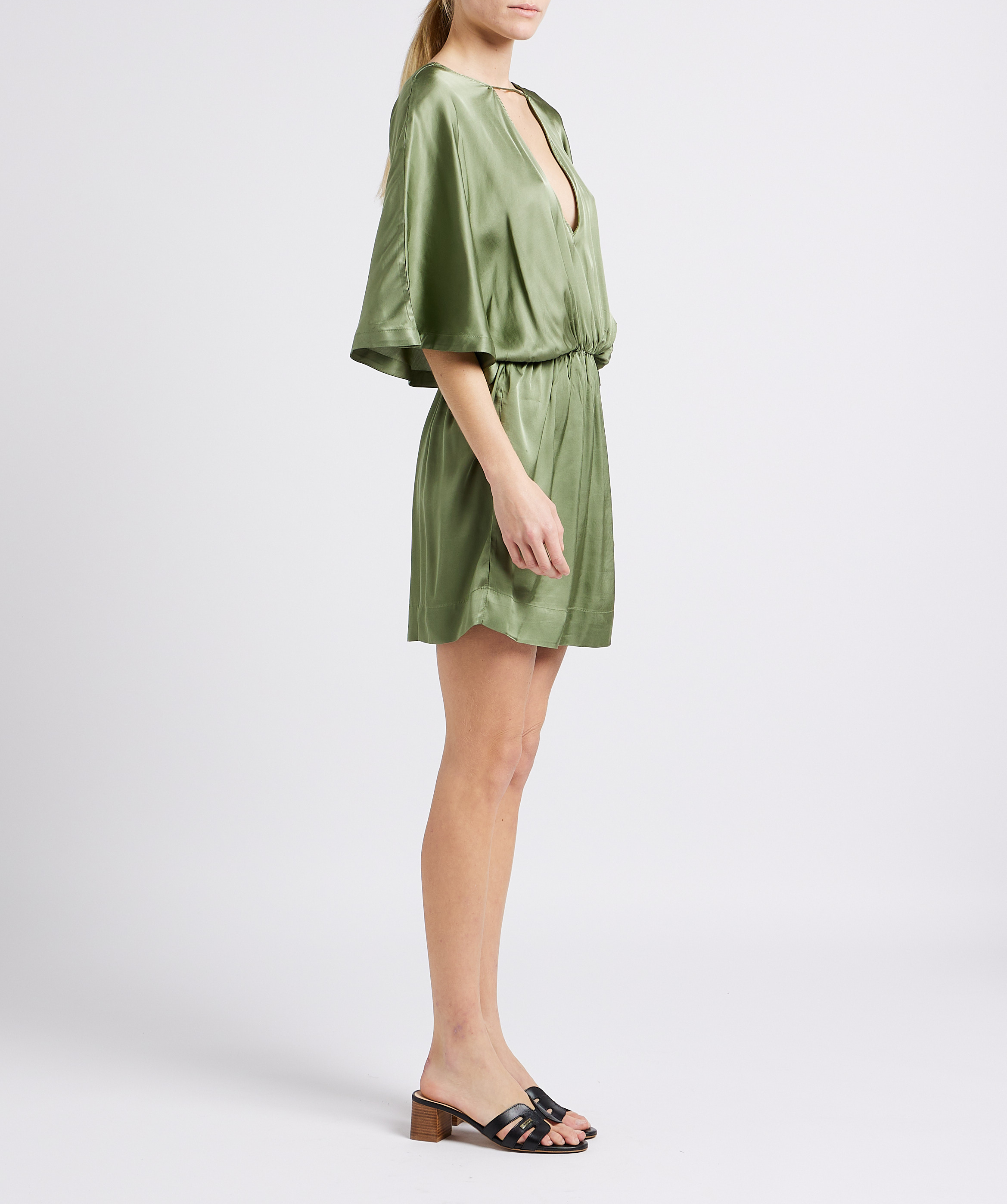 Robe courte dos nu satinée KARMA KOMA Vert