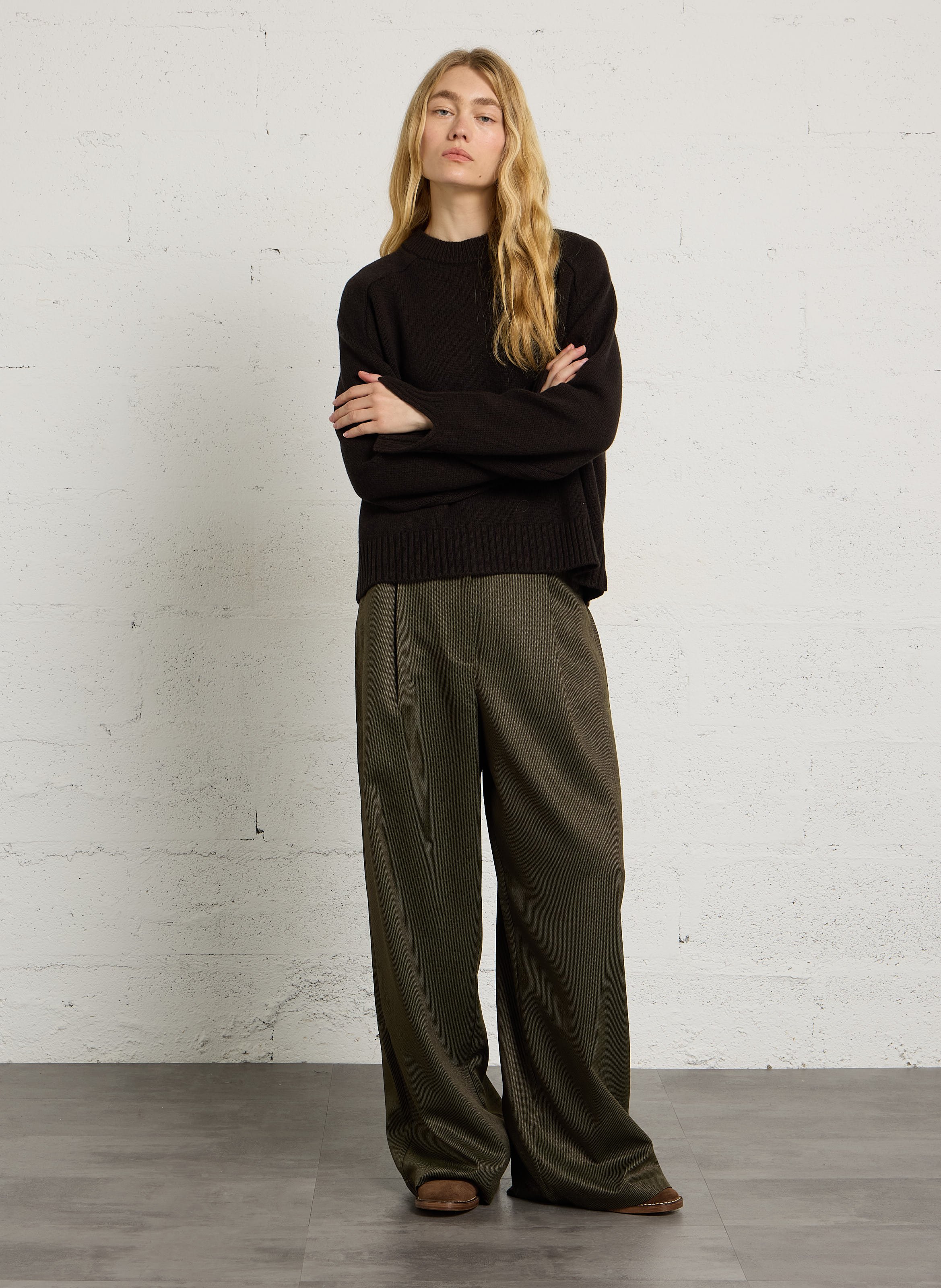Round-neck wool sweater SOEUR Brown