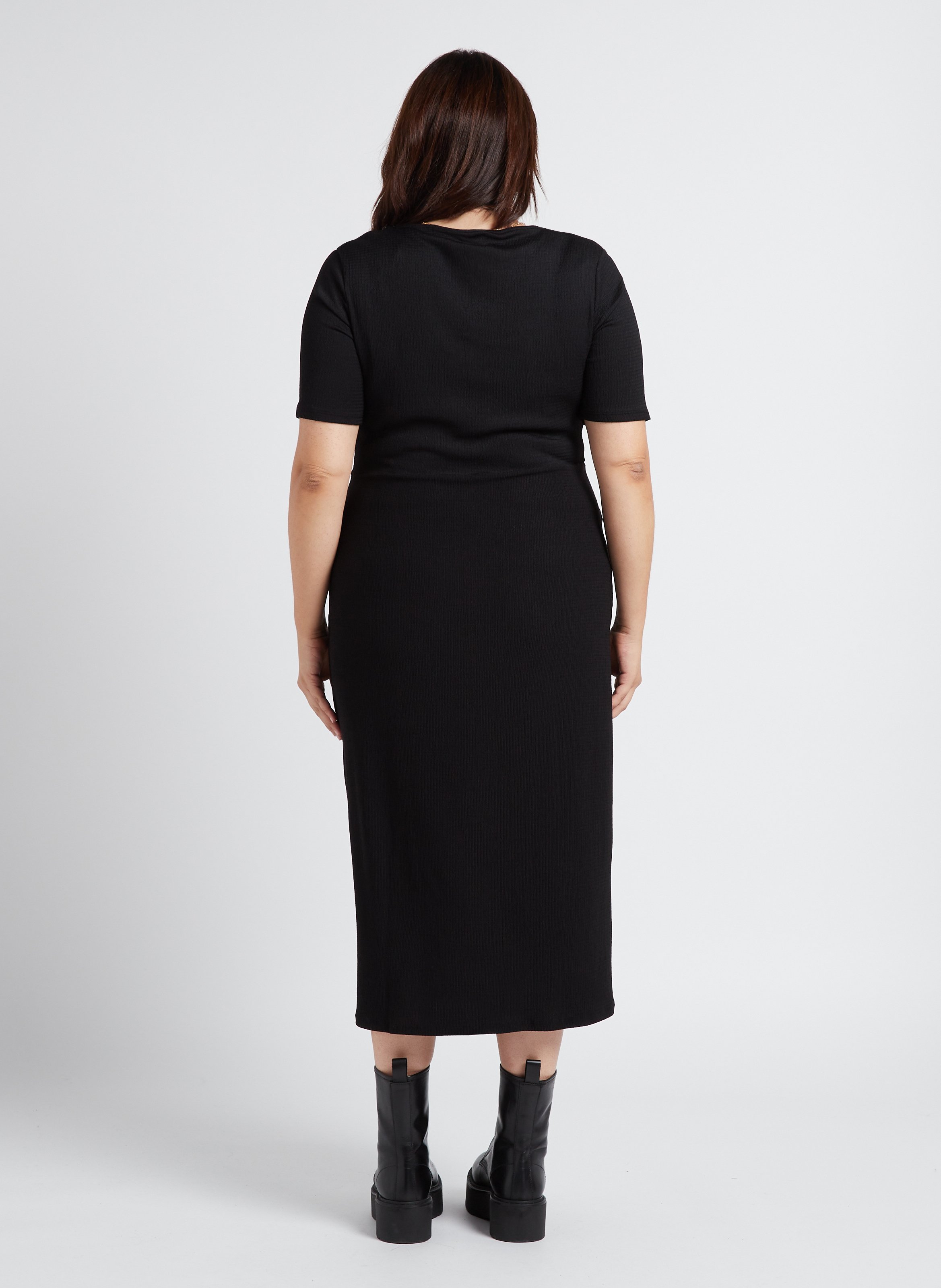 Halflange jurk met vierkante hals GINA TRICOT Zwart