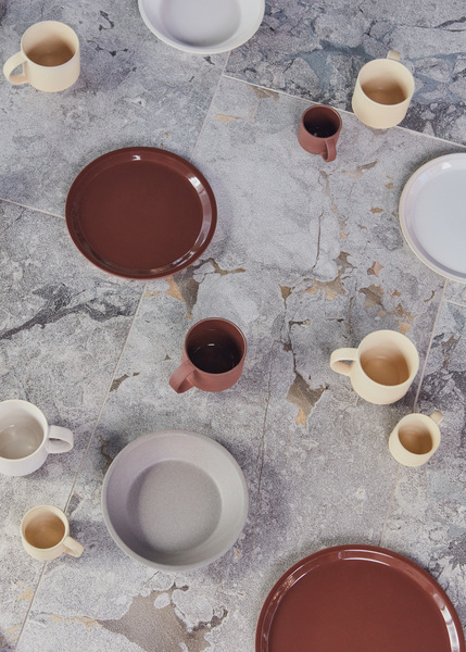 Deep terracotta plate OYOY LIVING DESIGN Grey