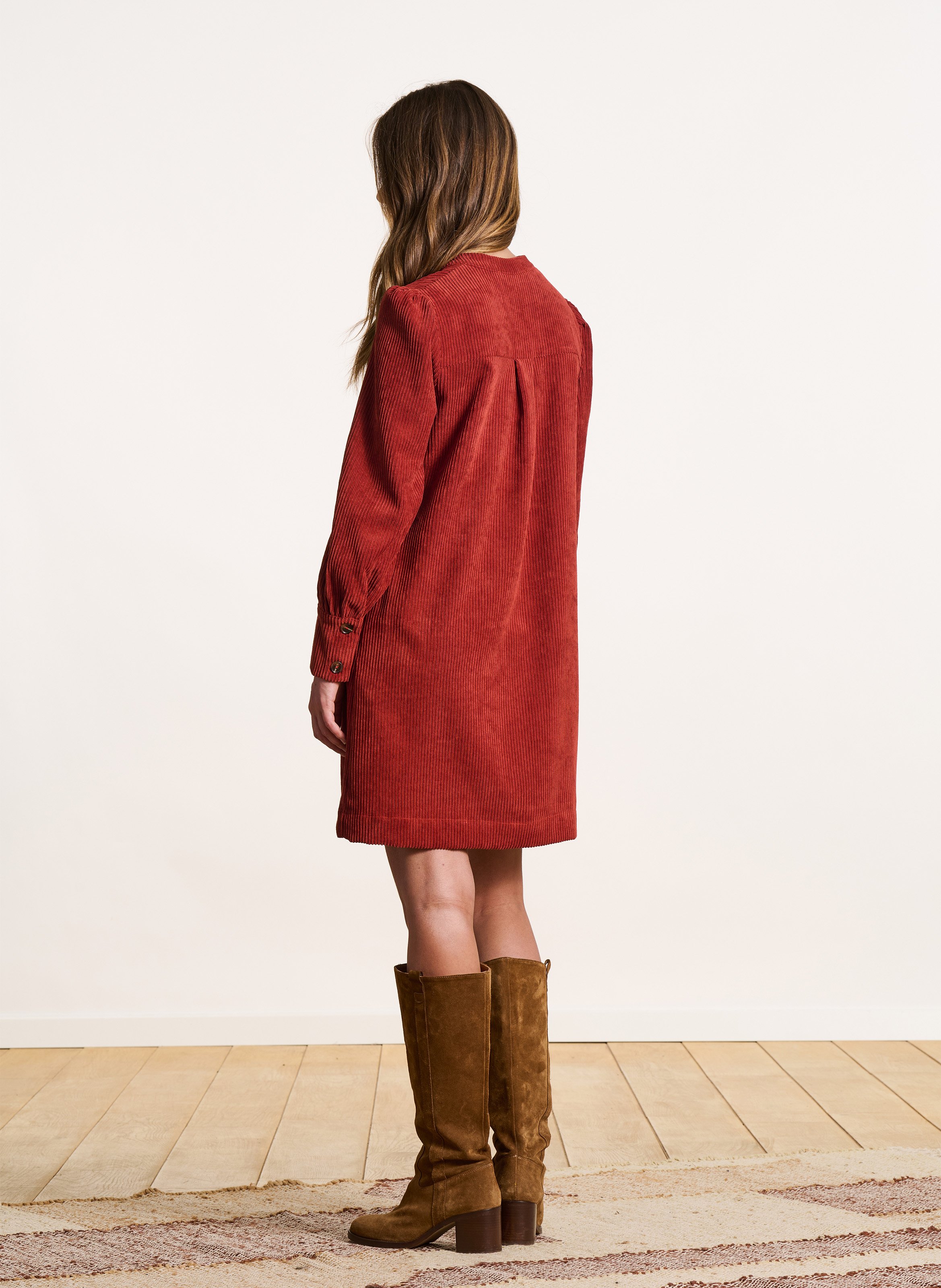 Short straight dress with Grandad collar LA FEE MARABOUTEE Red