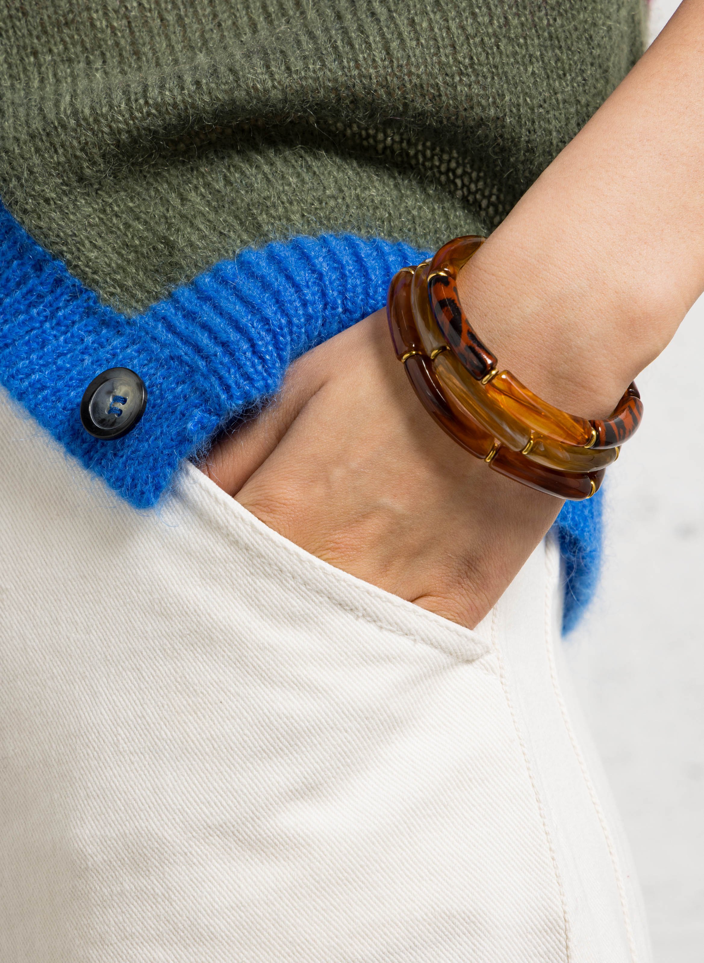 Set aus 3 Harzarmbändern AU PRINTEMPS PARIS Braun