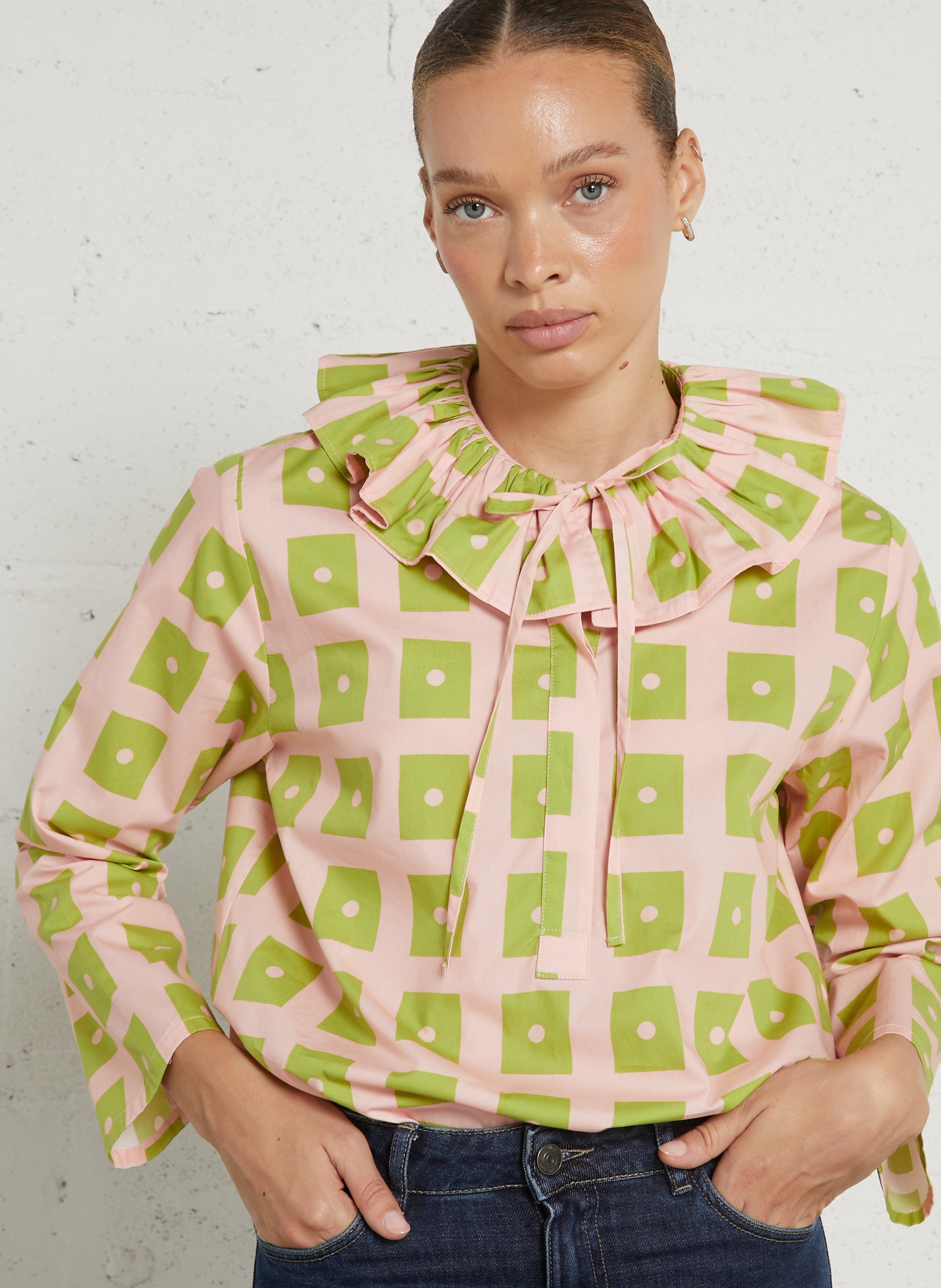Gerade geschnittene Baumwollbluse mit Bubikragen und Vichy-Print DR BLOOM Golden