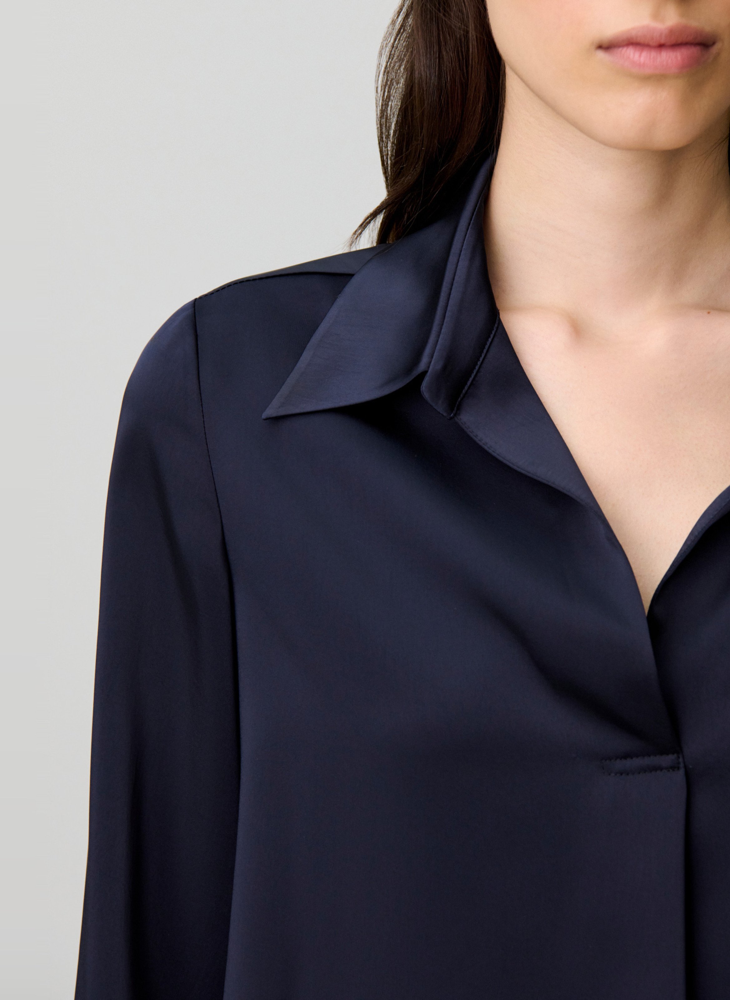 Top à col classique satiné CLAUDIE PIERLOT Bleu
